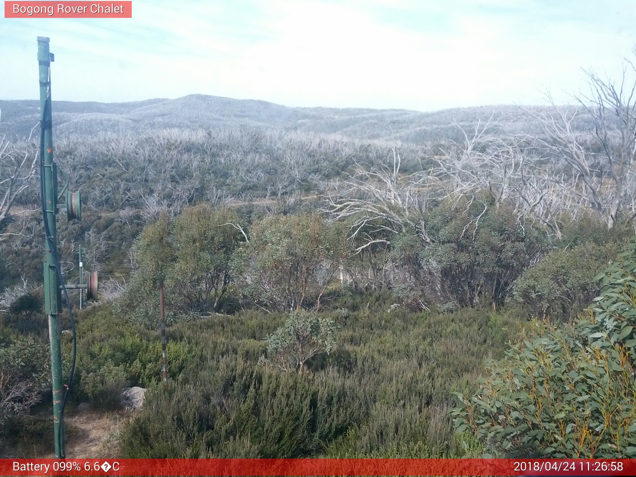 Bogong Web Cam 11:26am Tuesday 24th of April 2018