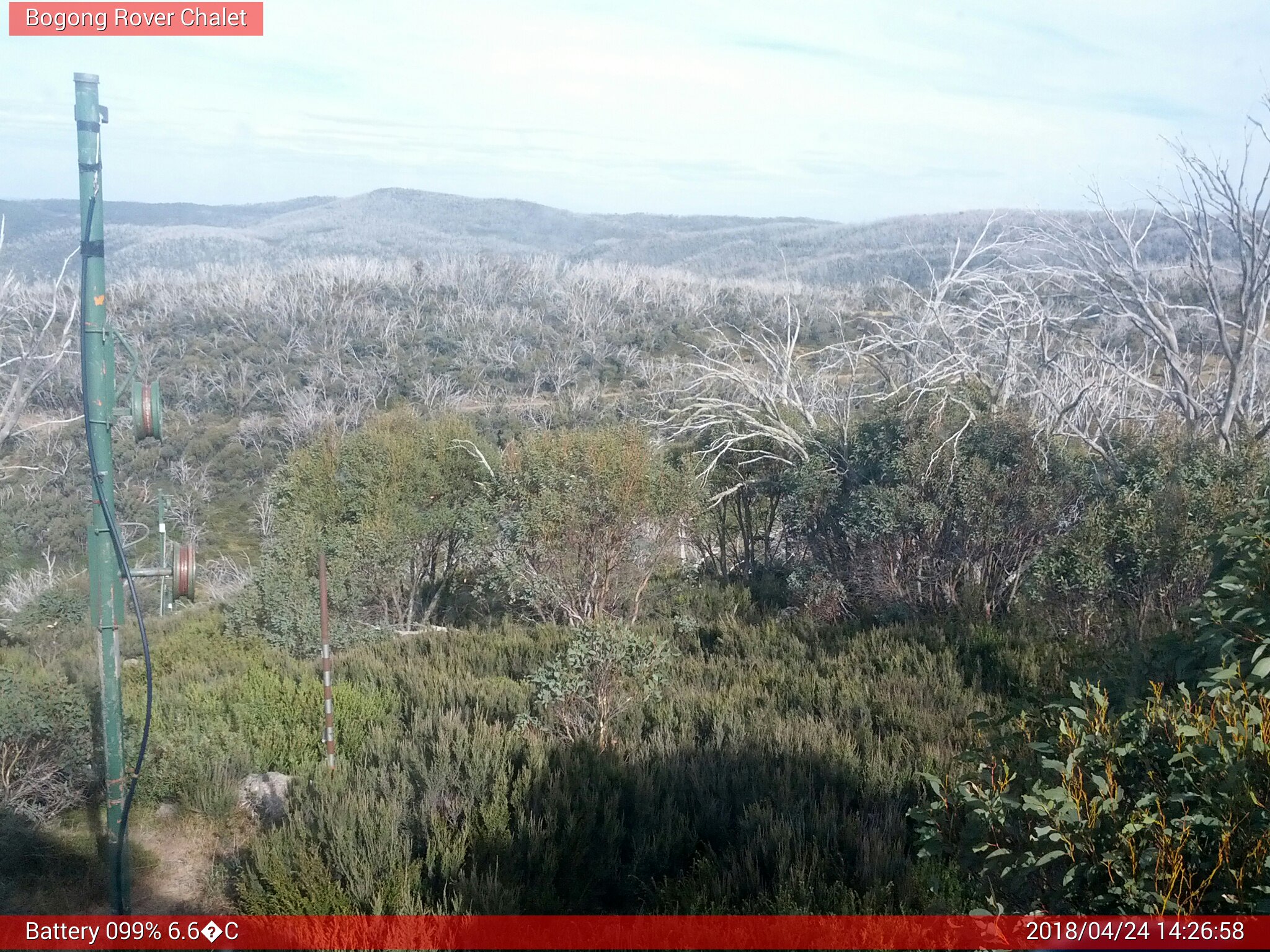 Bogong Web Cam 2:26pm Tuesday 24th of April 2018