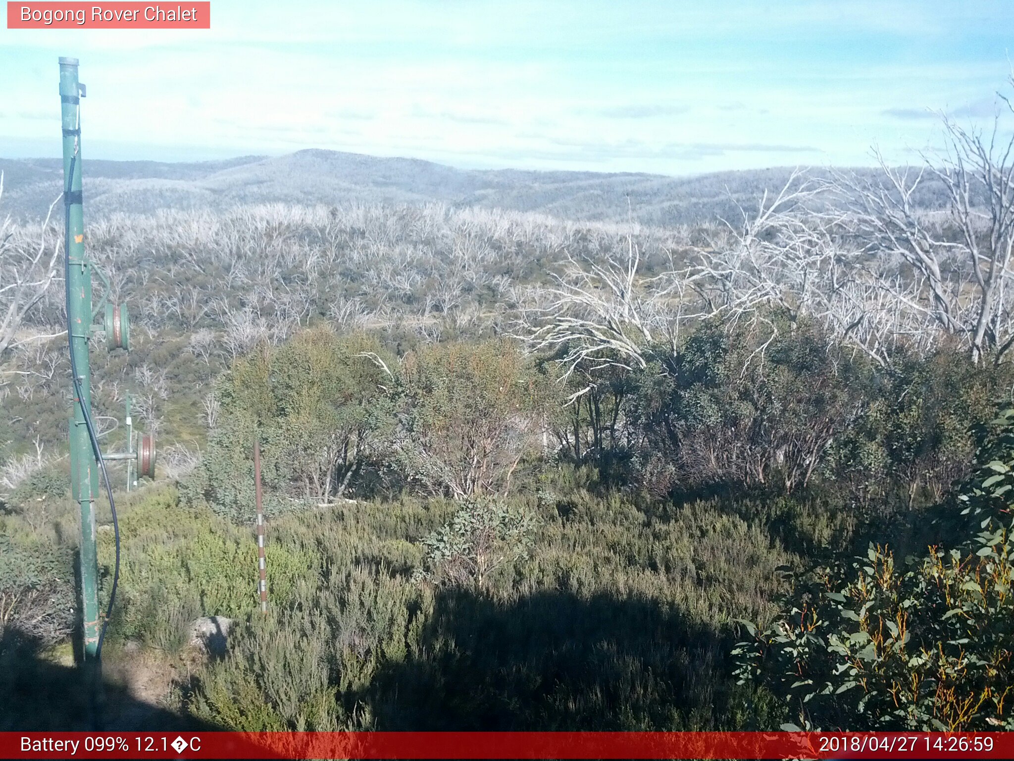 Bogong Web Cam 2:26pm Friday 27th of April 2018