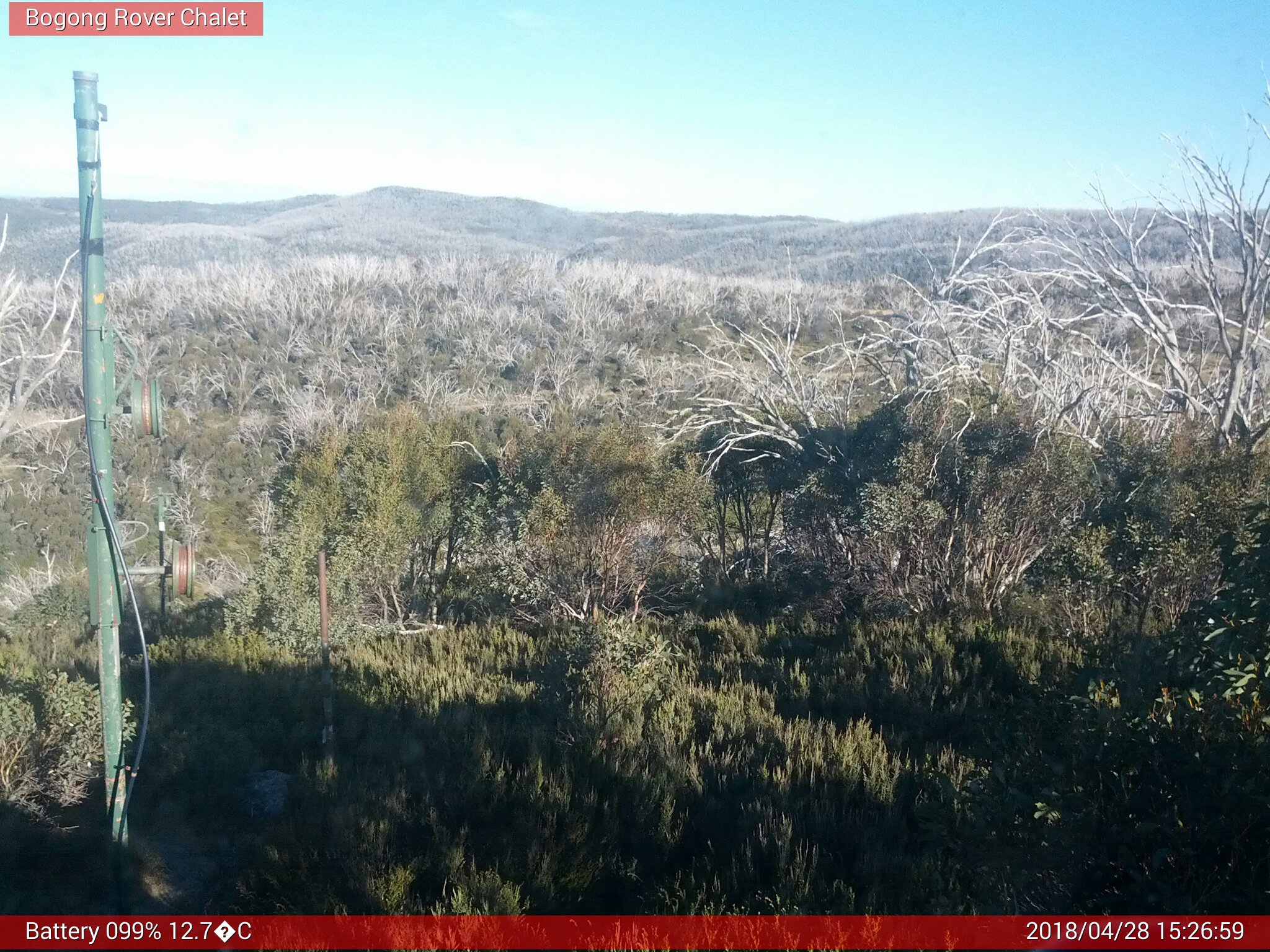 Bogong Web Cam 3:26pm Saturday 28th of April 2018