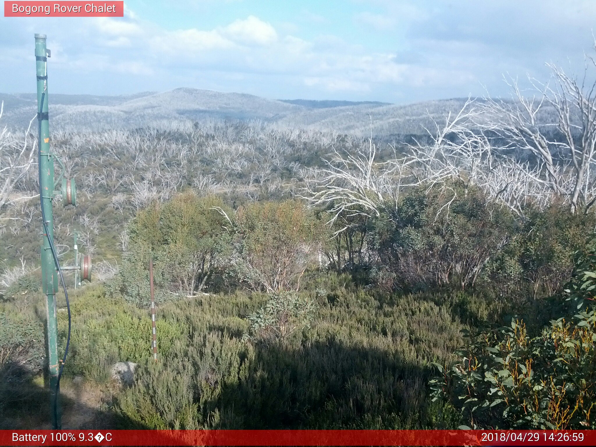 Bogong Web Cam 2:26pm Sunday 29th of April 2018