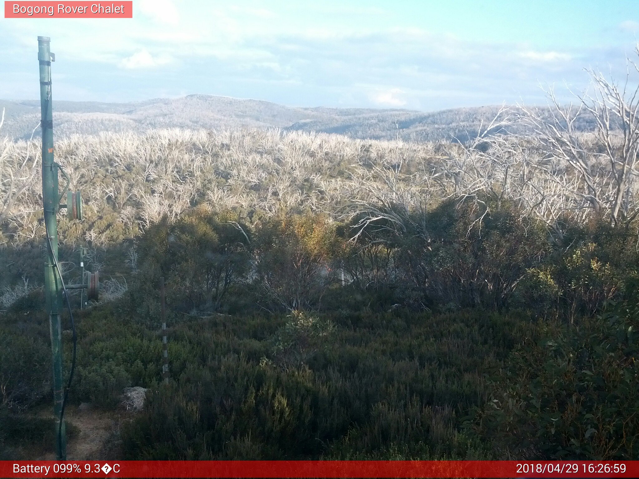 Bogong Web Cam 4:26pm Sunday 29th of April 2018