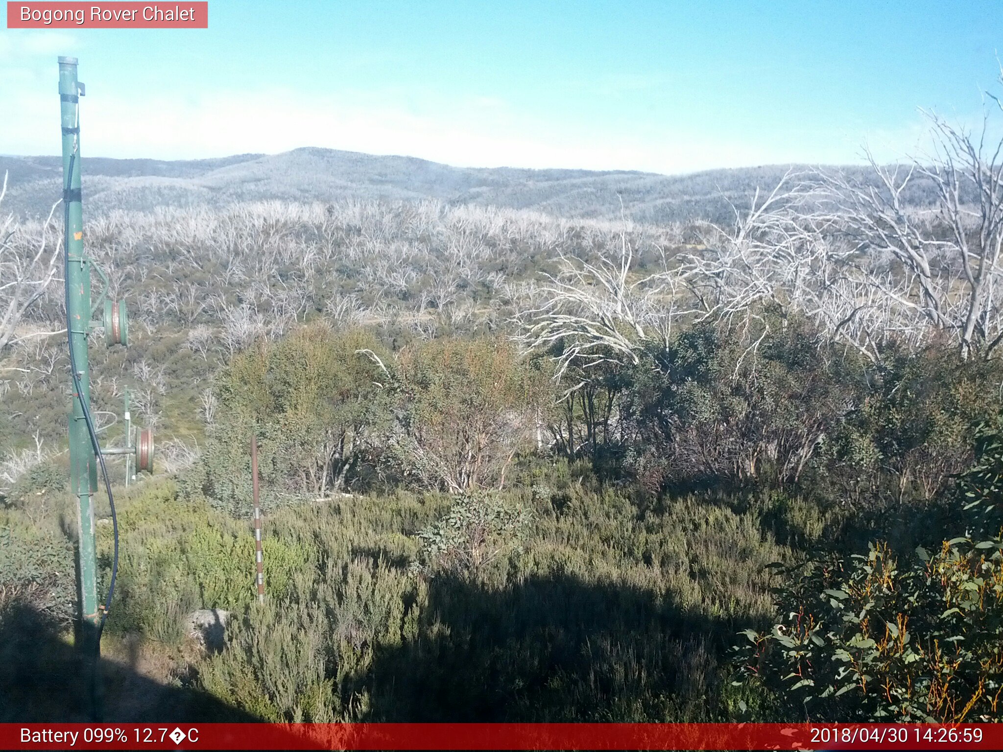 Bogong Web Cam 2:26pm Monday 30th of April 2018