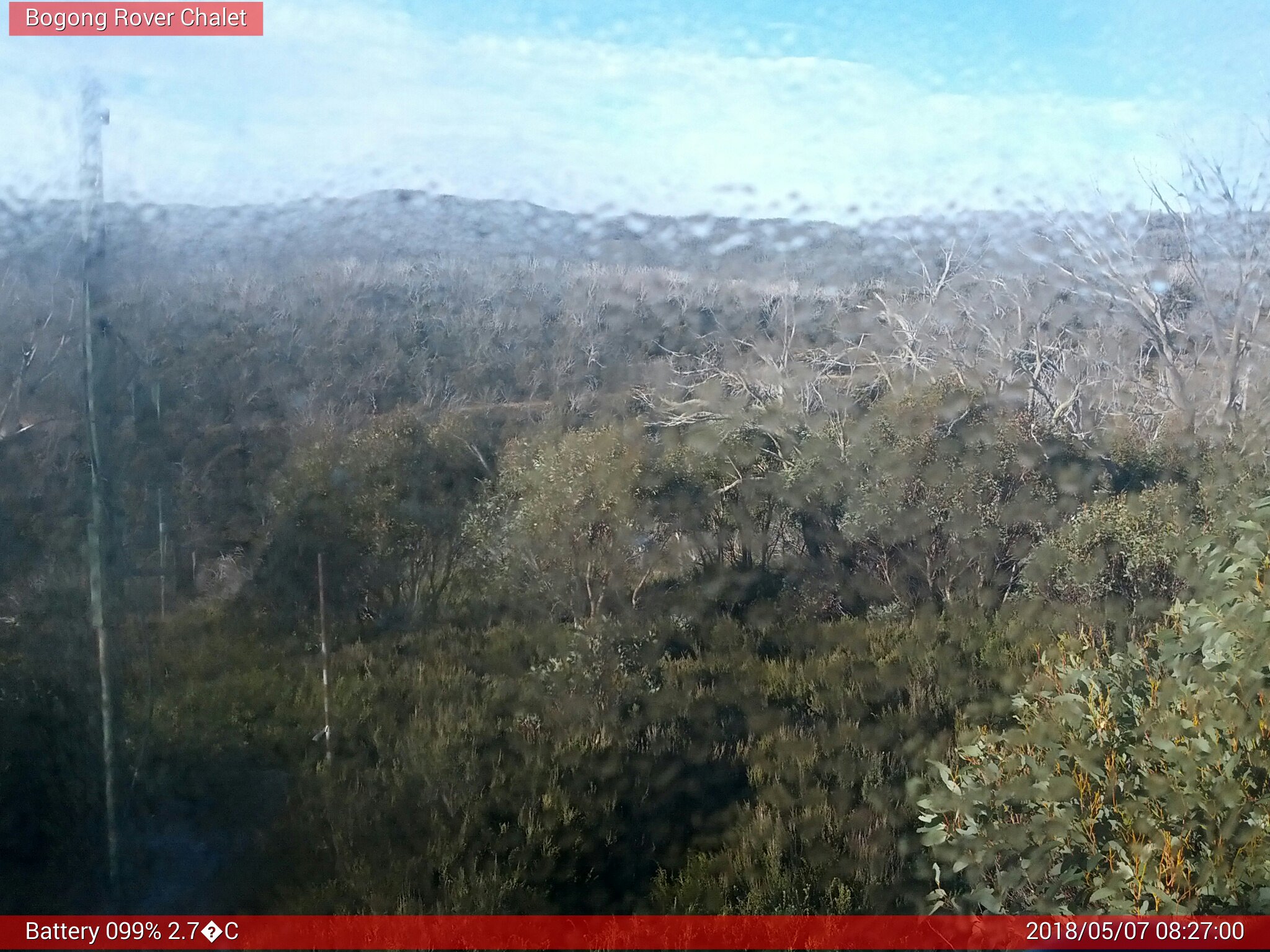 Bogong Web Cam 8:27am Monday 7th of May 2018