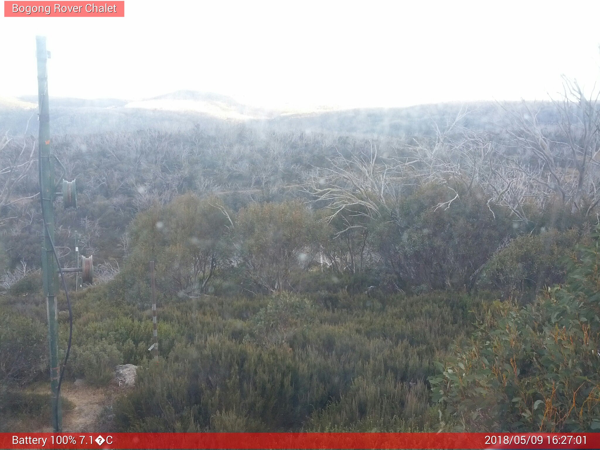 Bogong Web Cam 4:27pm Wednesday 9th of May 2018