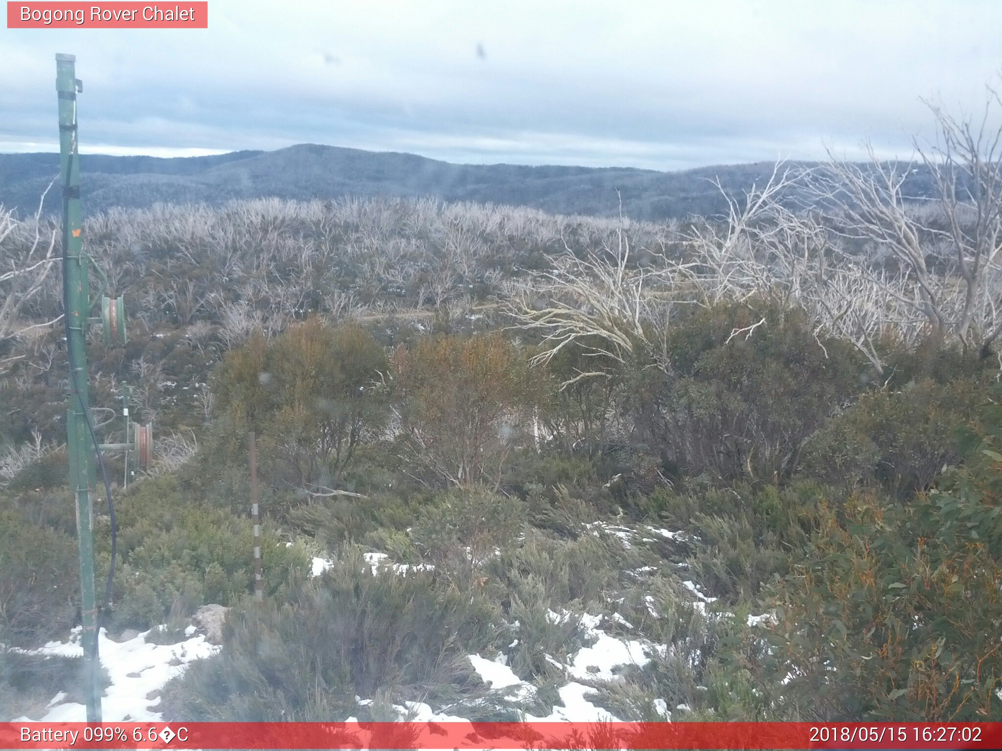 Bogong Web Cam 4:27pm Tuesday 15th of May 2018