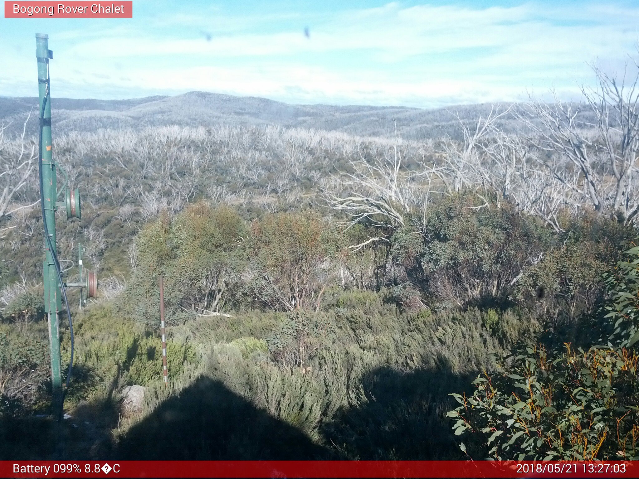 Bogong Web Cam 1:27pm Monday 21st of May 2018