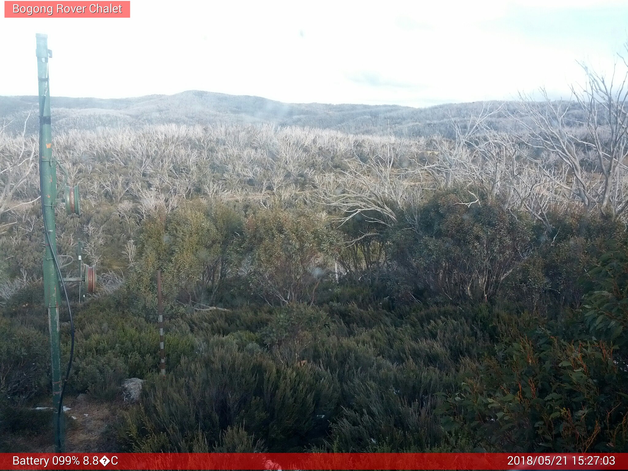 Bogong Web Cam 3:27pm Monday 21st of May 2018