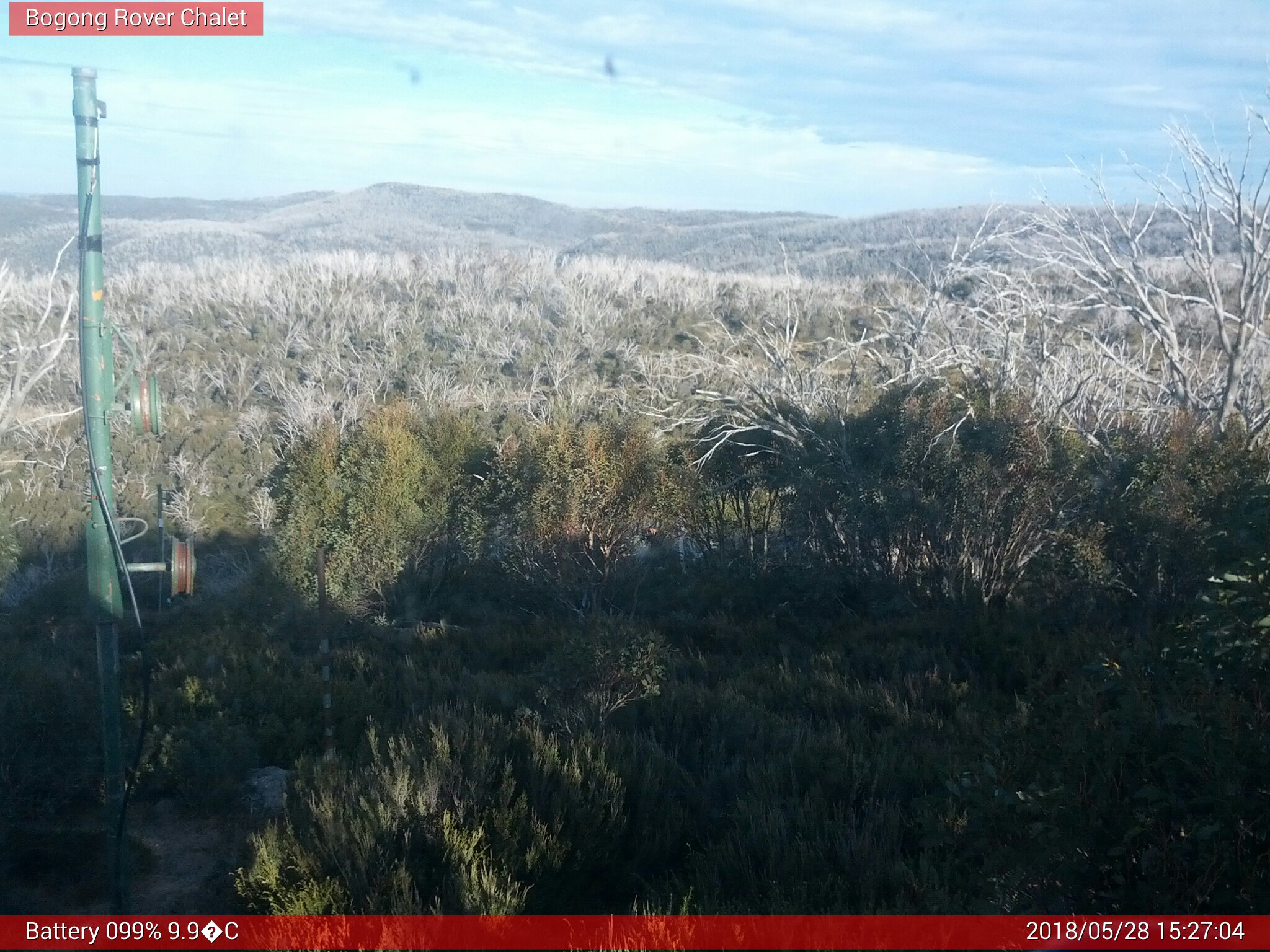 Bogong Web Cam 3:27pm Monday 28th of May 2018