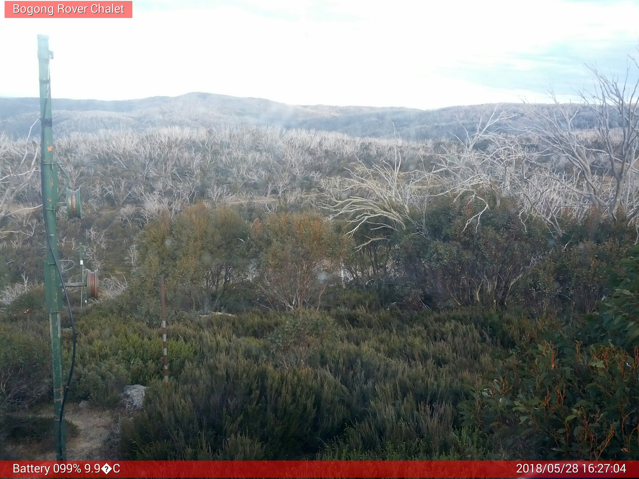 Bogong Web Cam 4:27pm Monday 28th of May 2018