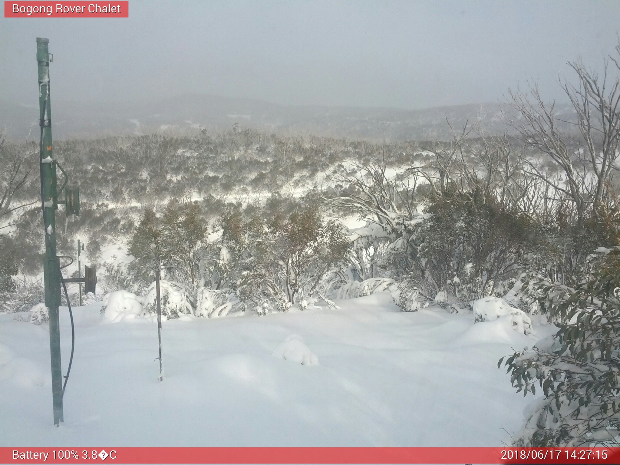 Bogong Web Cam 2:27pm Sunday 17th of June 2018