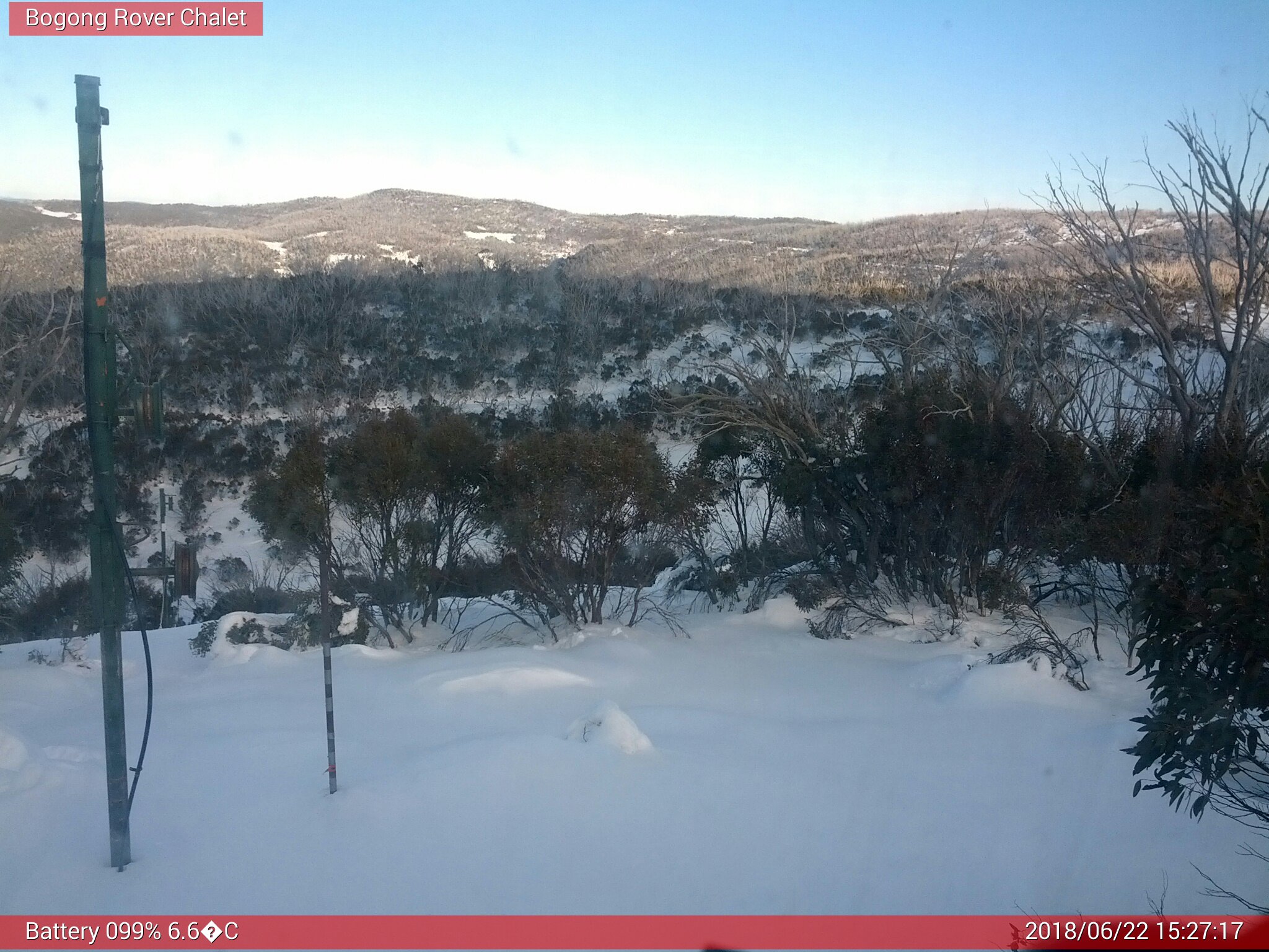 Bogong Web Cam 3:27pm Friday 22nd of June 2018