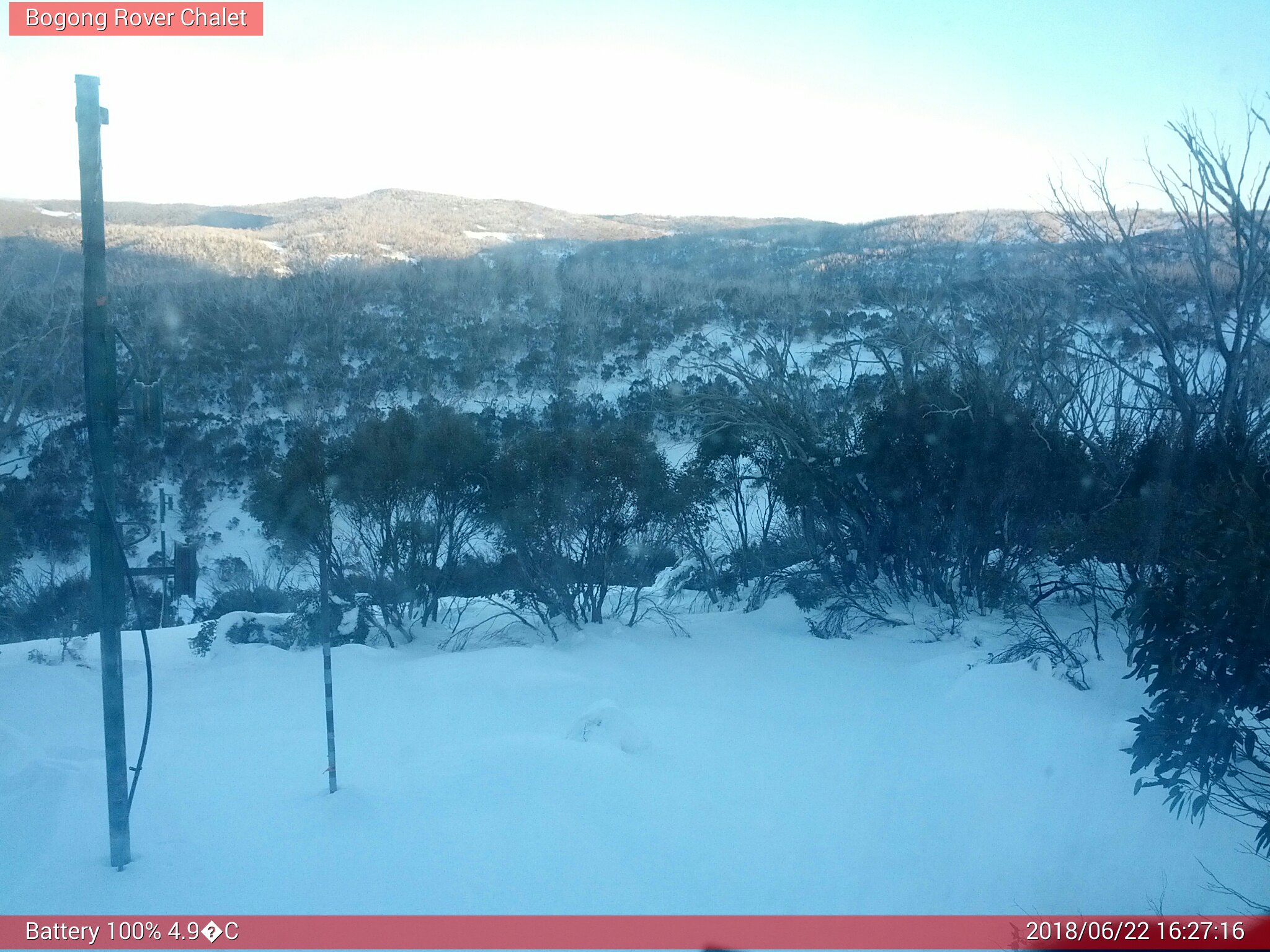 Bogong Web Cam 4:27pm Friday 22nd of June 2018