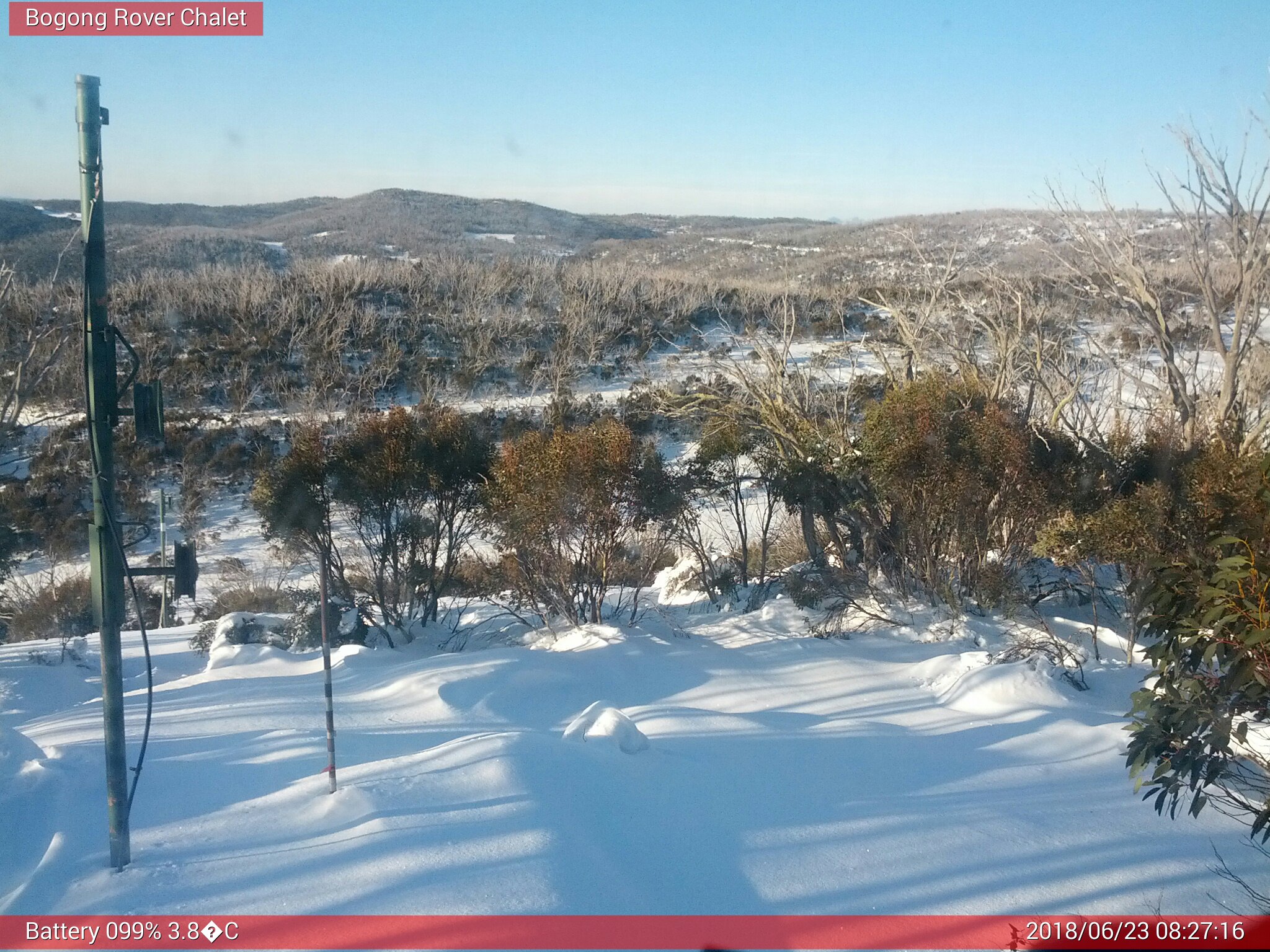 Bogong Web Cam 8:27am Saturday 23rd of June 2018