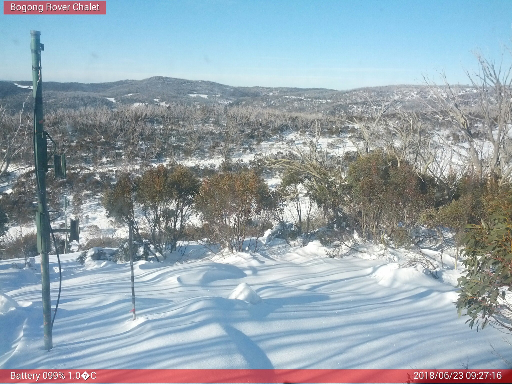 Bogong Web Cam 9:27am Saturday 23rd of June 2018