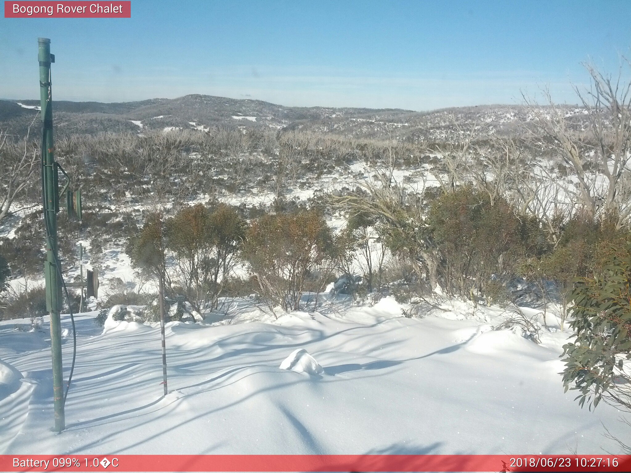 Bogong Web Cam 10:27am Saturday 23rd of June 2018