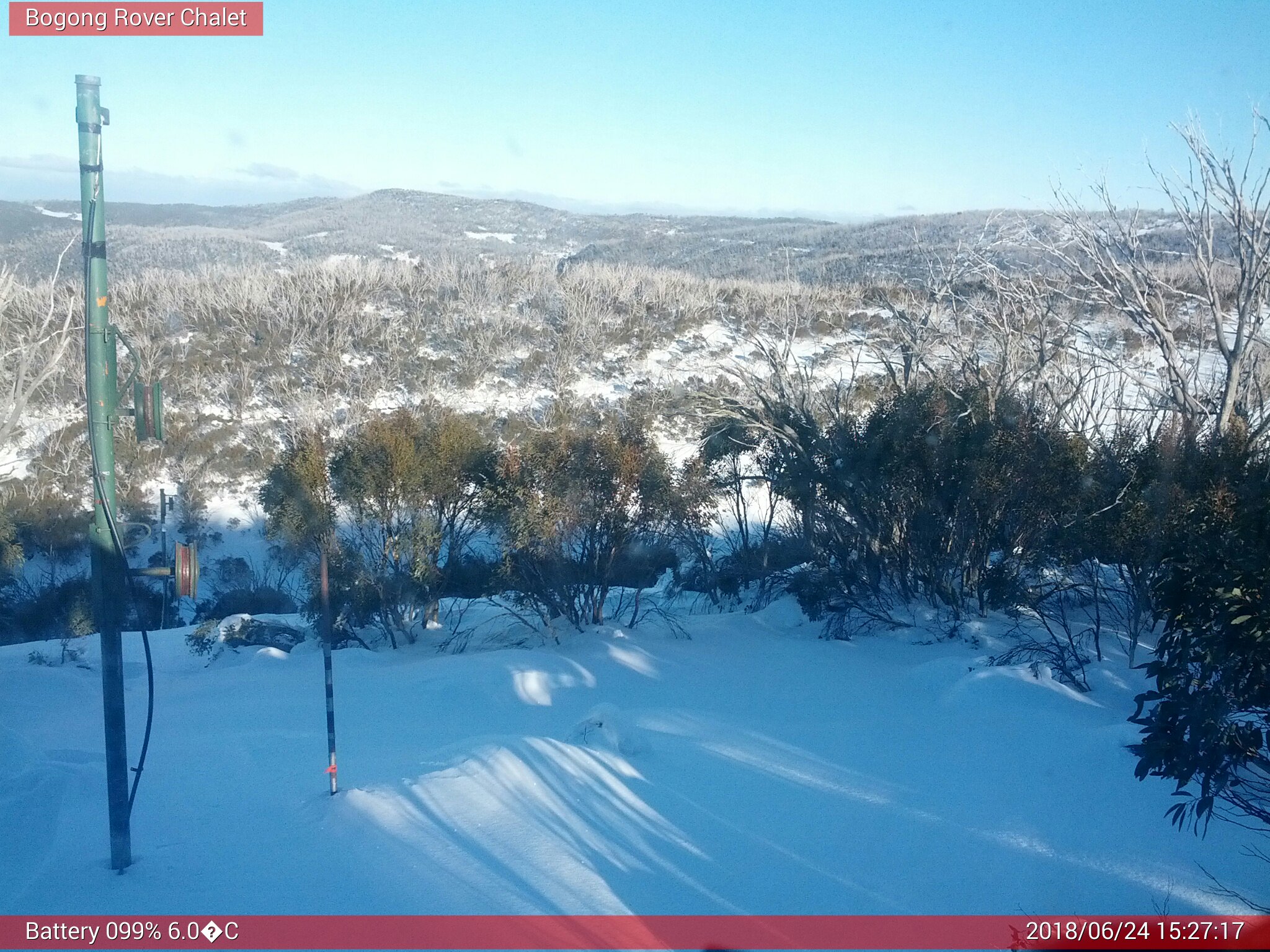 Bogong Web Cam 3:27pm Sunday 24th of June 2018