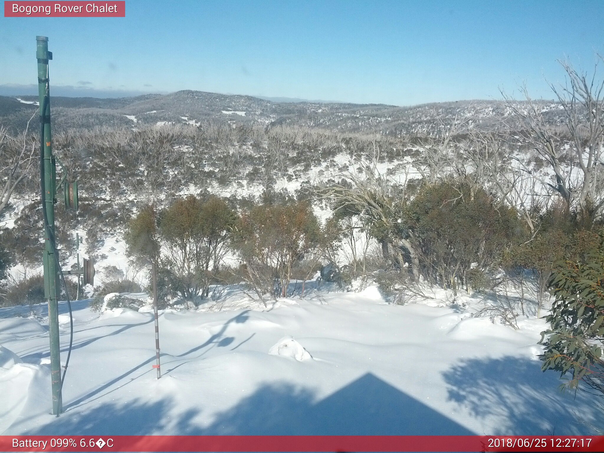 Bogong Web Cam 12:27pm Monday 25th of June 2018