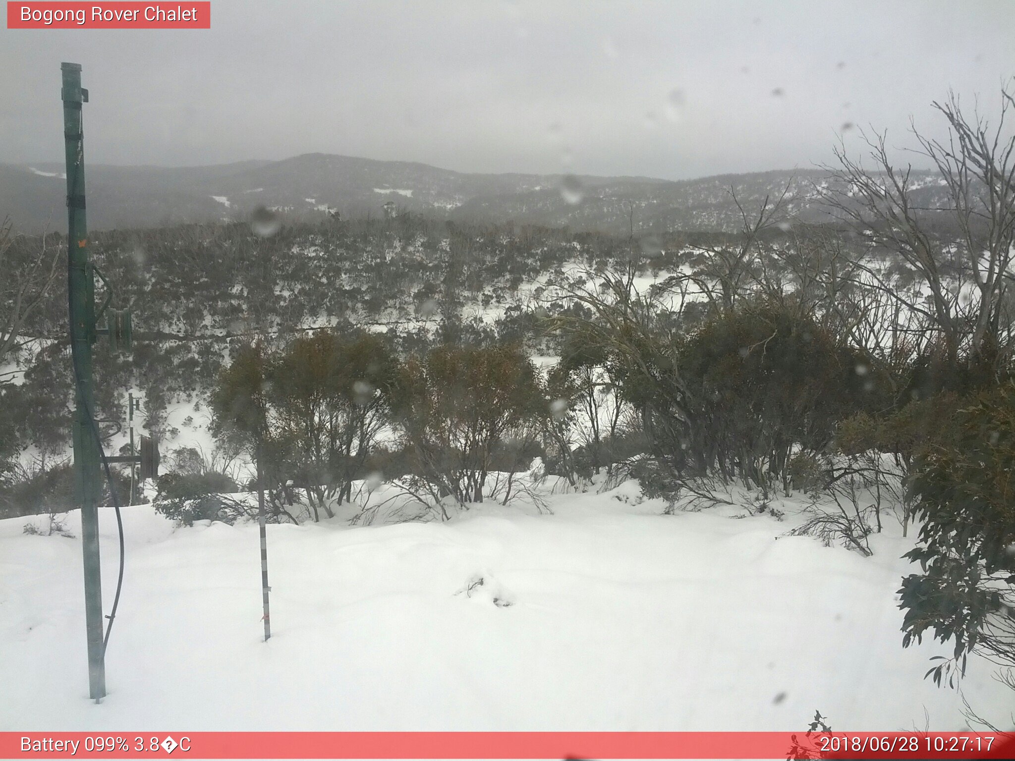 Bogong Web Cam 10:27am Thursday 28th of June 2018