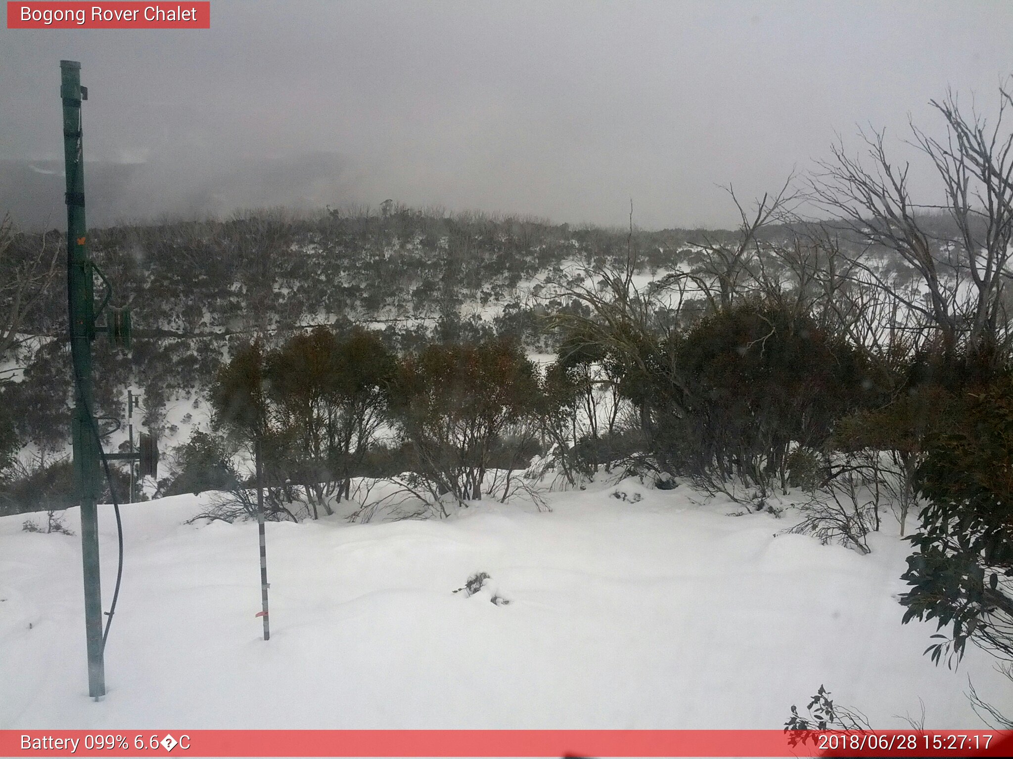 Bogong Web Cam 3:27pm Thursday 28th of June 2018