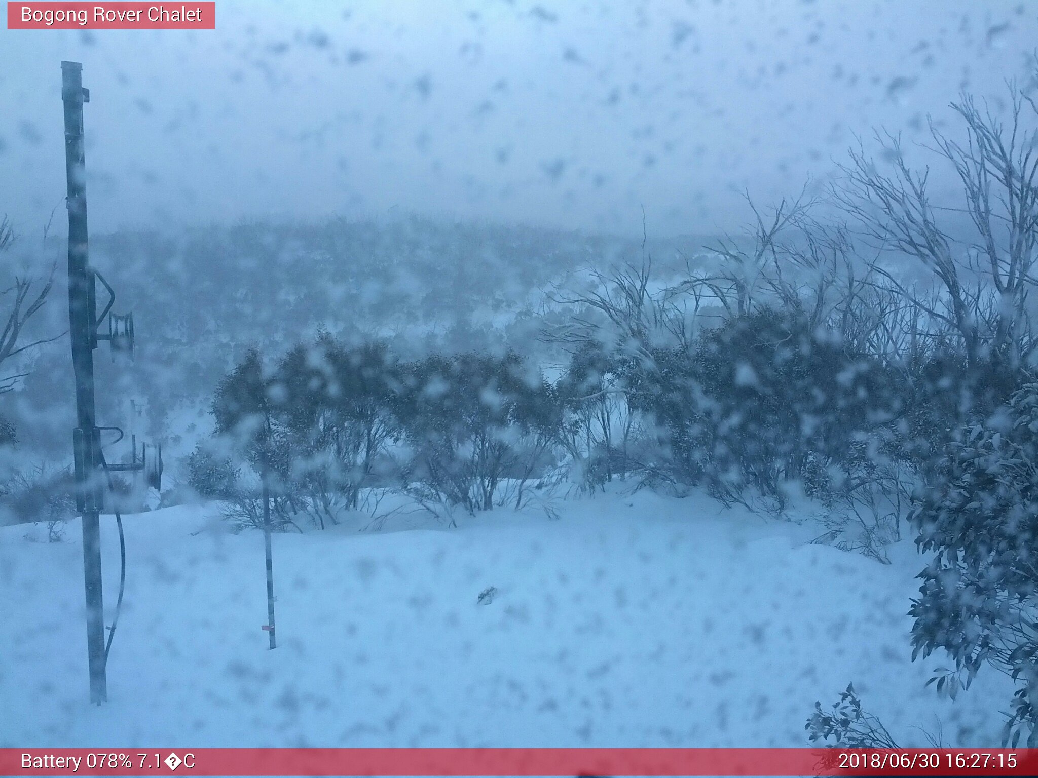 Bogong Web Cam 4:27pm Saturday 30th of June 2018