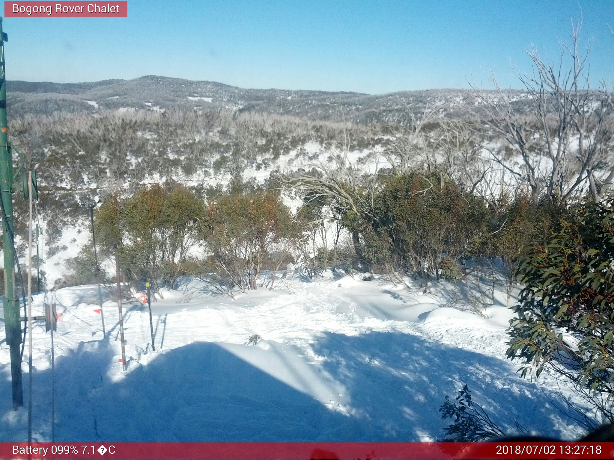 Bogong Web Cam 1:27pm Monday 2nd of July 2018