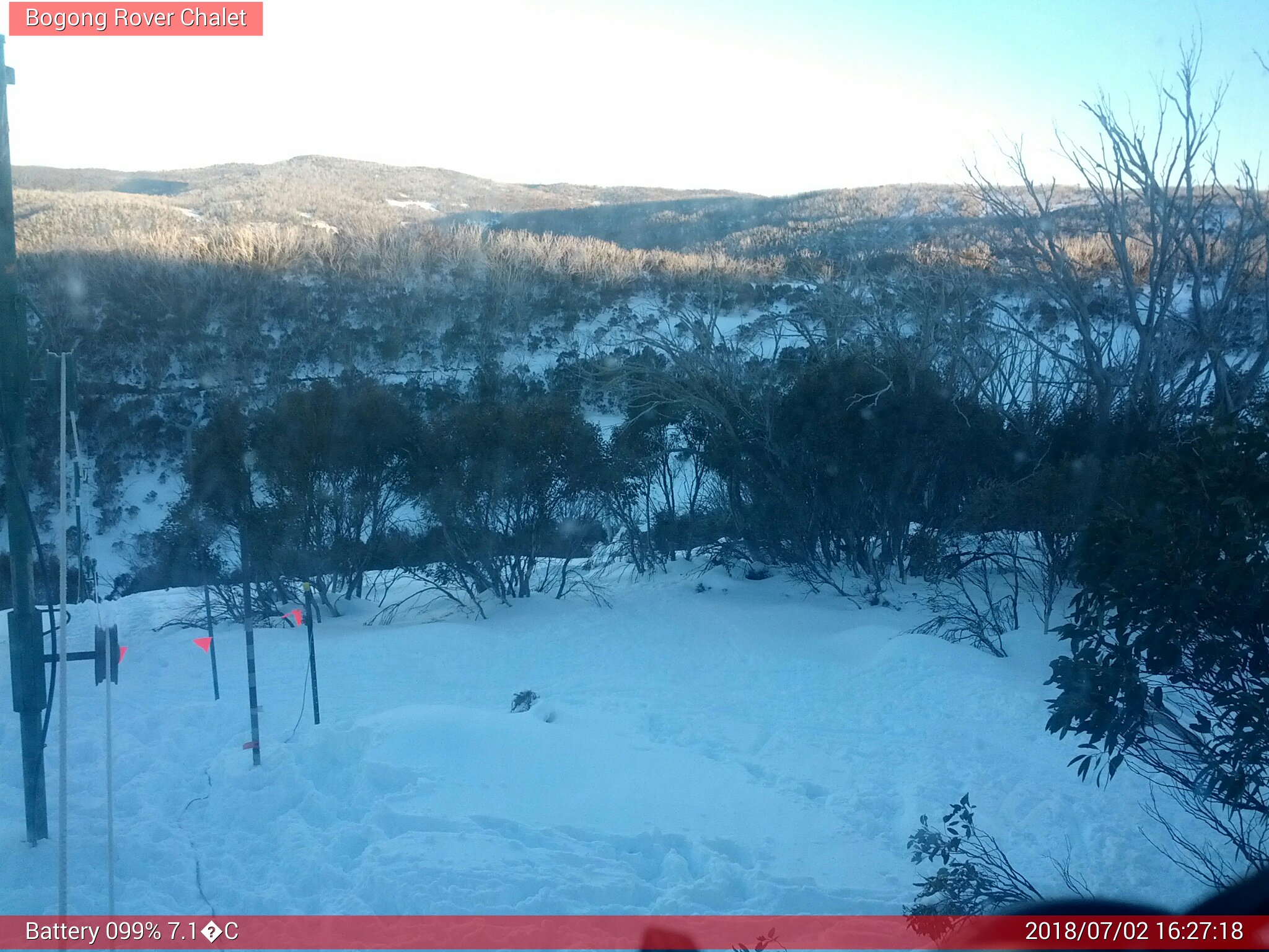 Bogong Web Cam 4:27pm Monday 2nd of July 2018