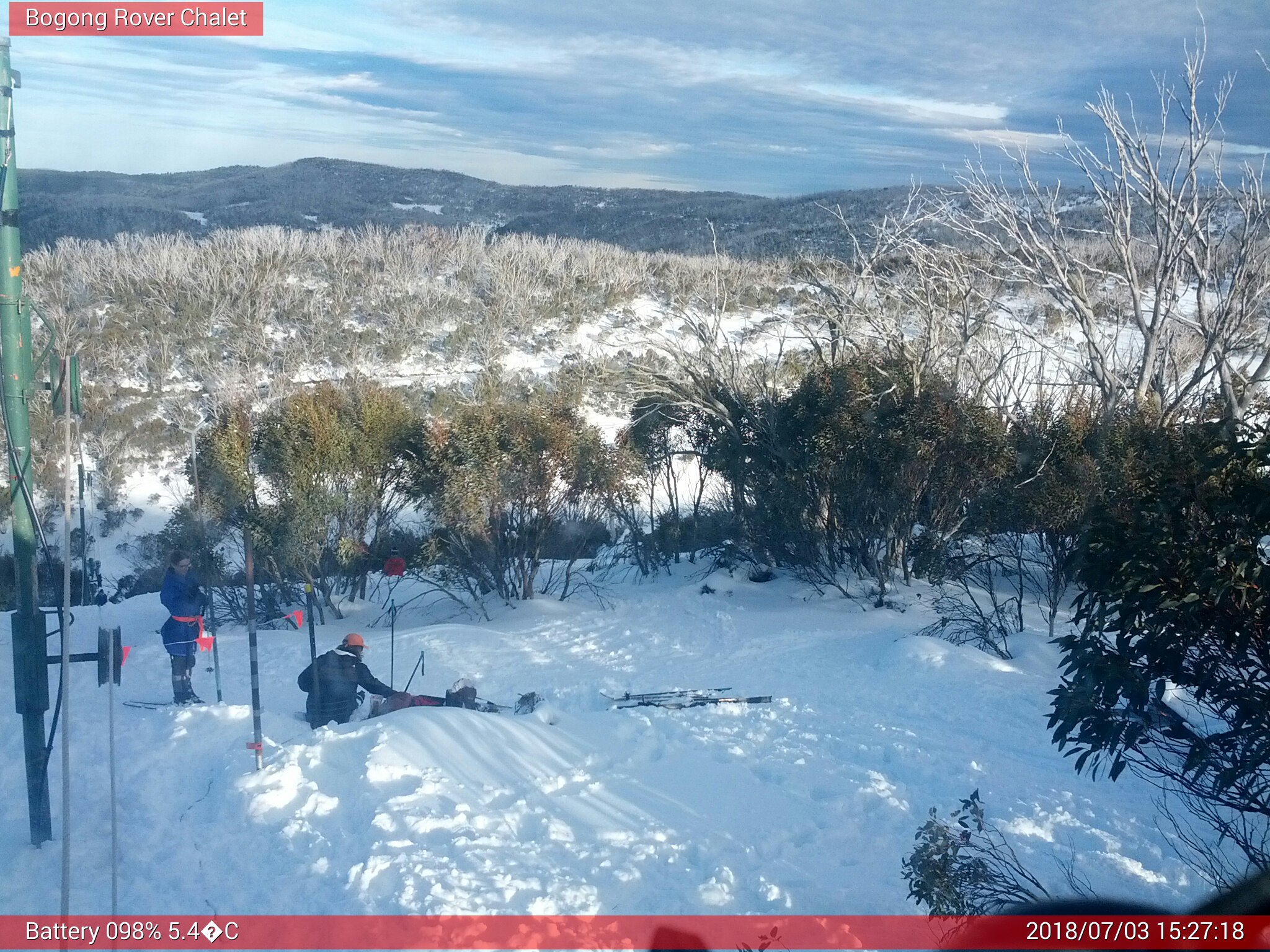 Bogong Web Cam 3:27pm Tuesday 3rd of July 2018