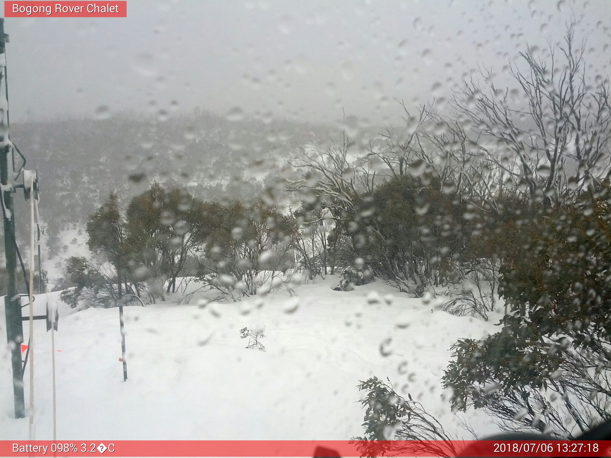 Bogong Web Cam 1:27pm Friday 6th of July 2018