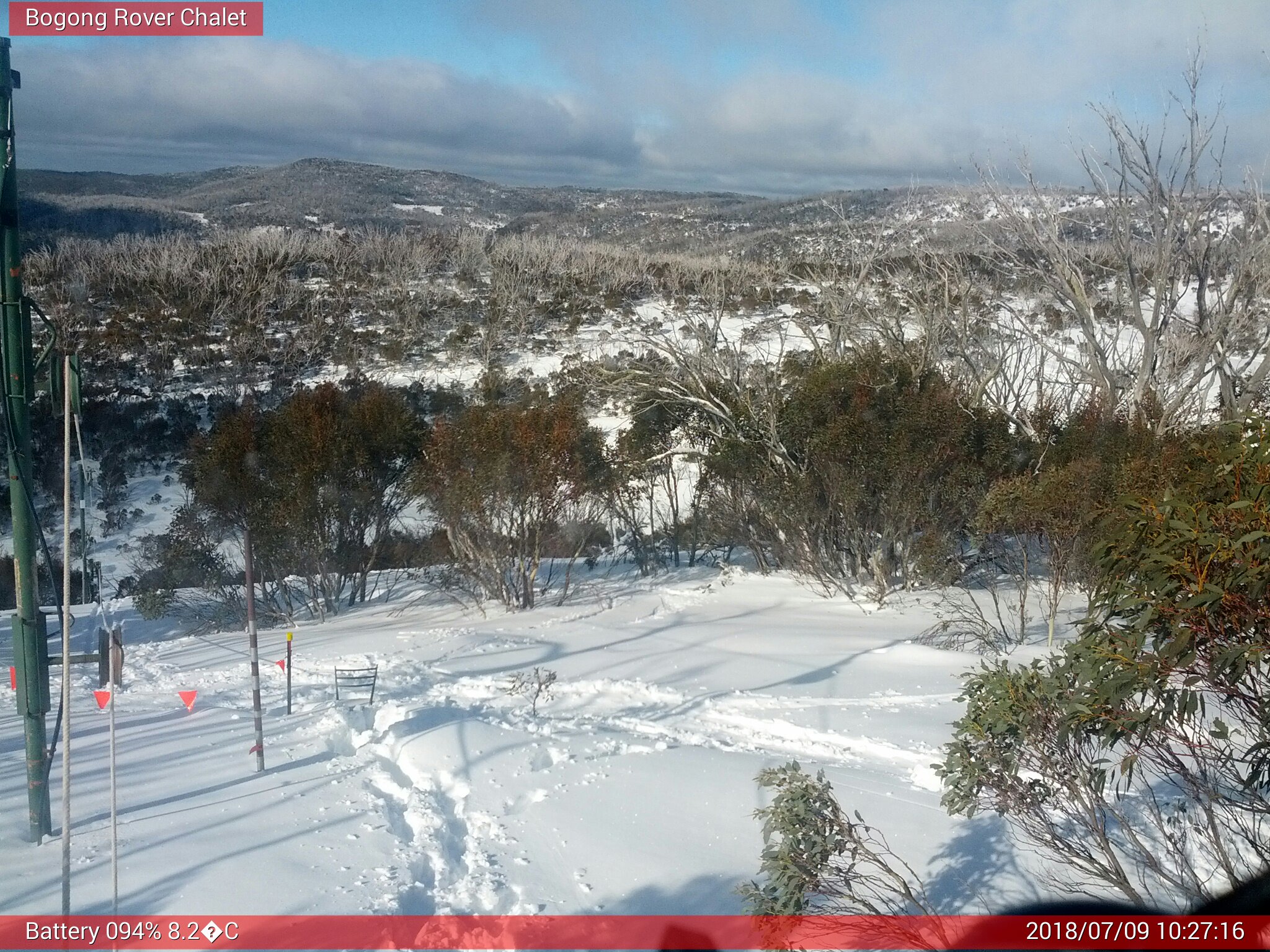 Bogong Web Cam 10:27am Monday 9th of July 2018