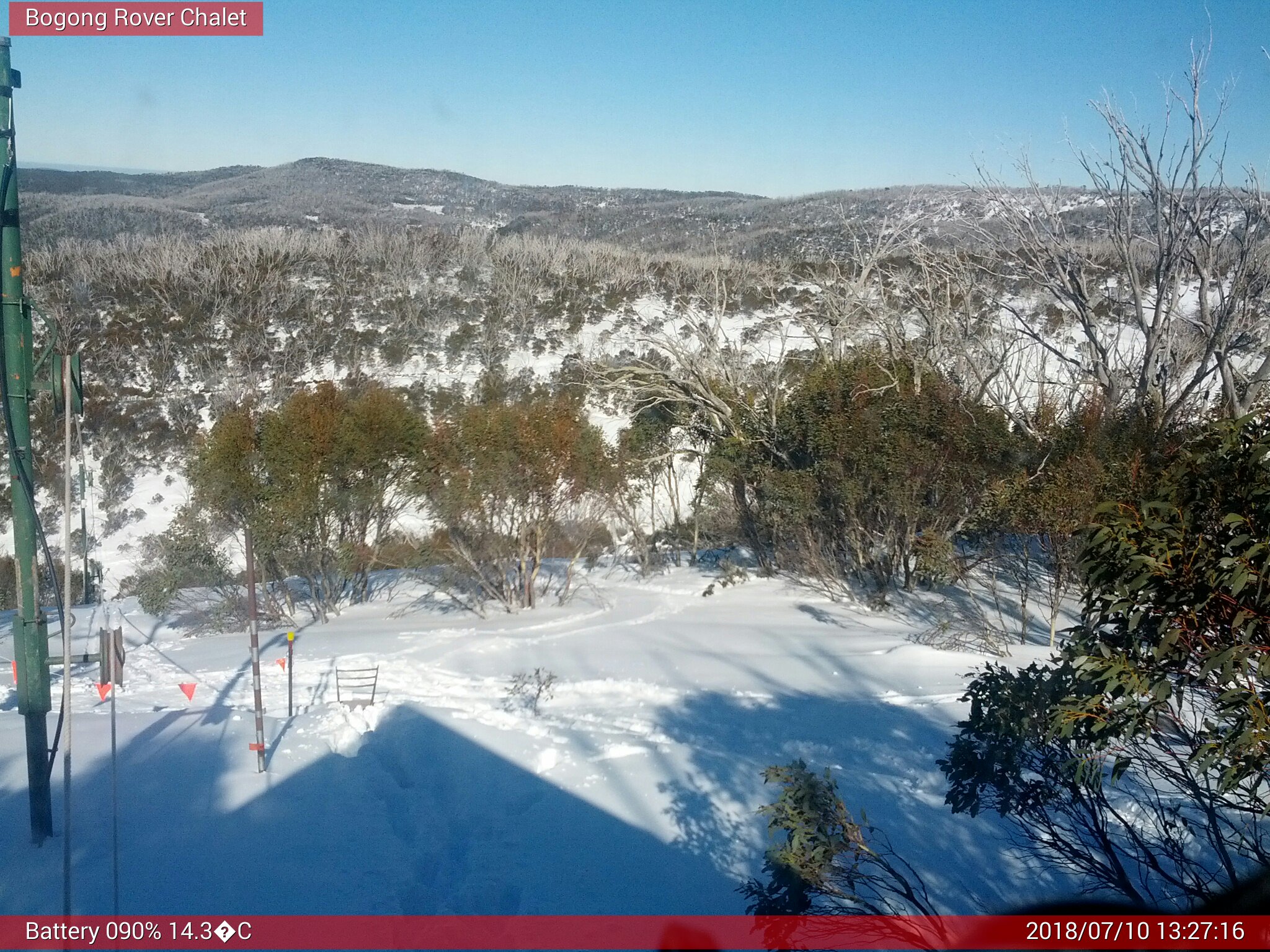 Bogong Web Cam 1:27pm Tuesday 10th of July 2018