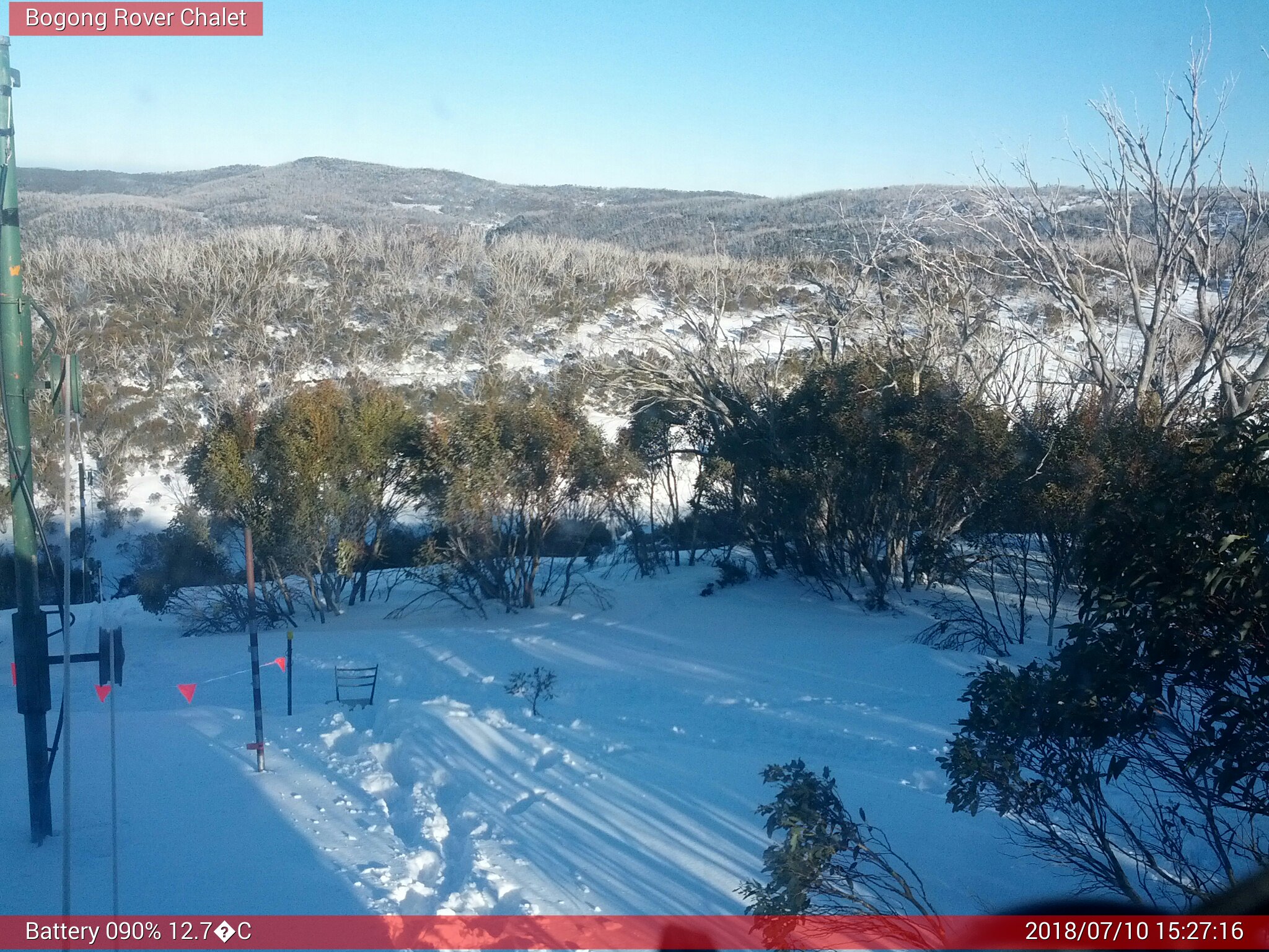 Bogong Web Cam 3:27pm Tuesday 10th of July 2018