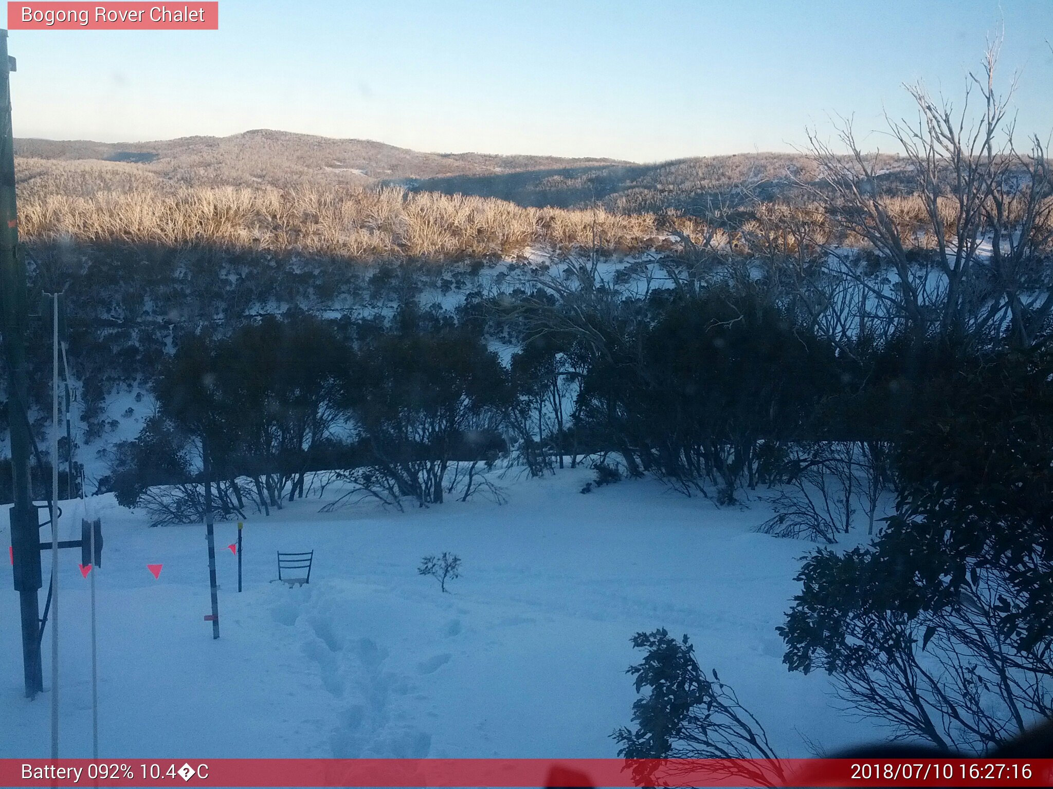 Bogong Web Cam 4:27pm Tuesday 10th of July 2018