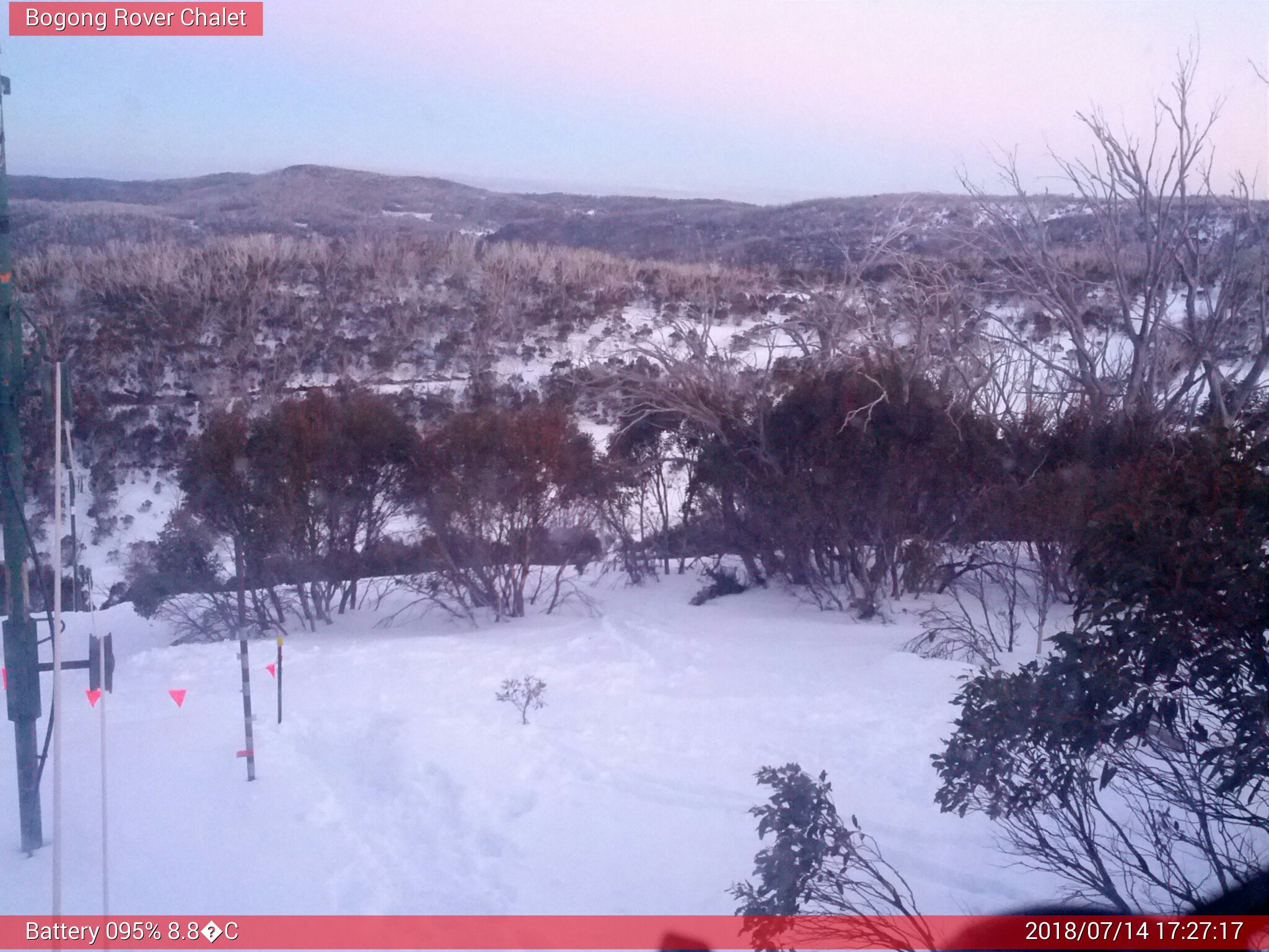 Bogong Web Cam 5:27pm Saturday 14th of July 2018