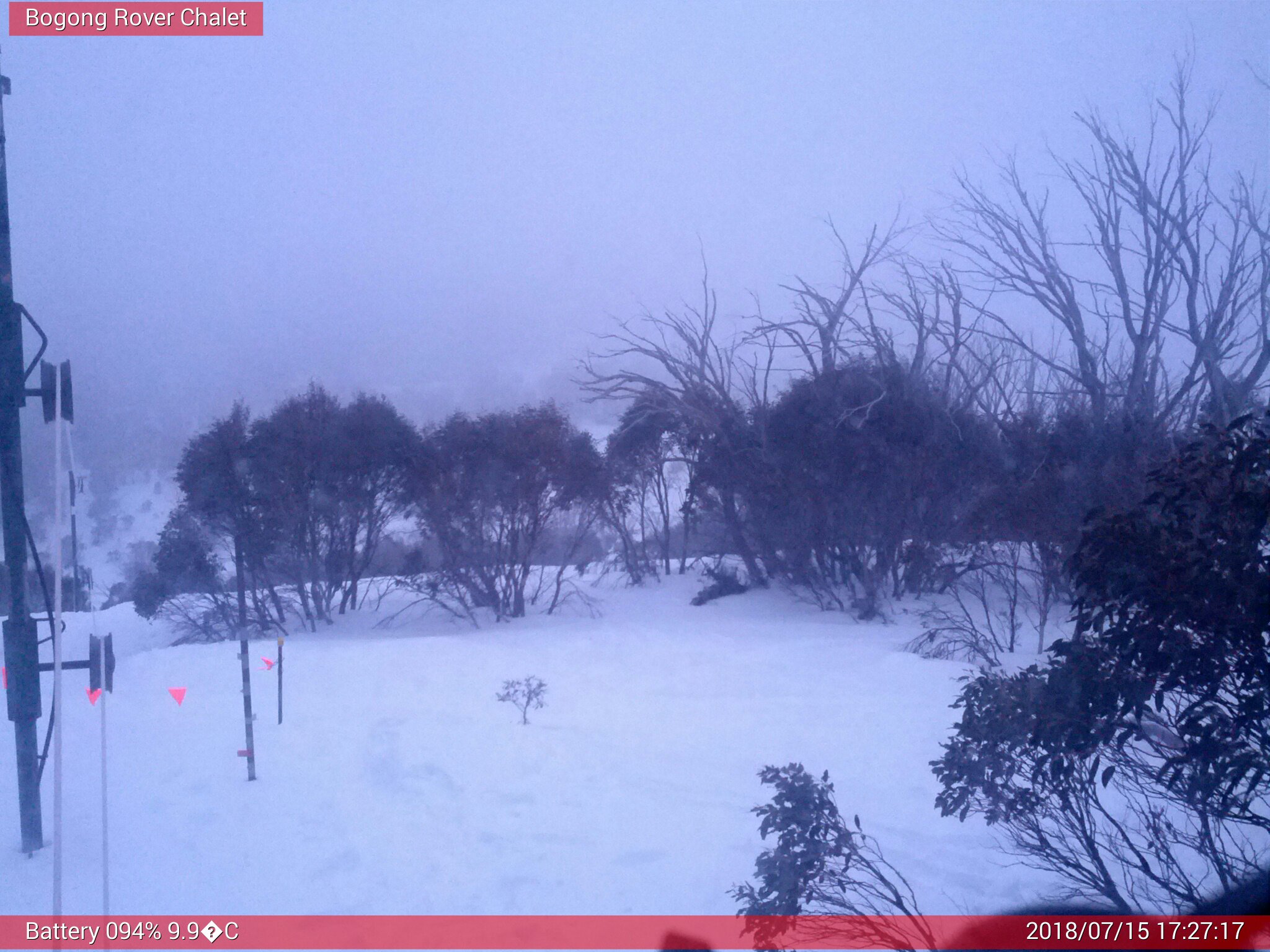 Bogong Web Cam 5:27pm Sunday 15th of July 2018