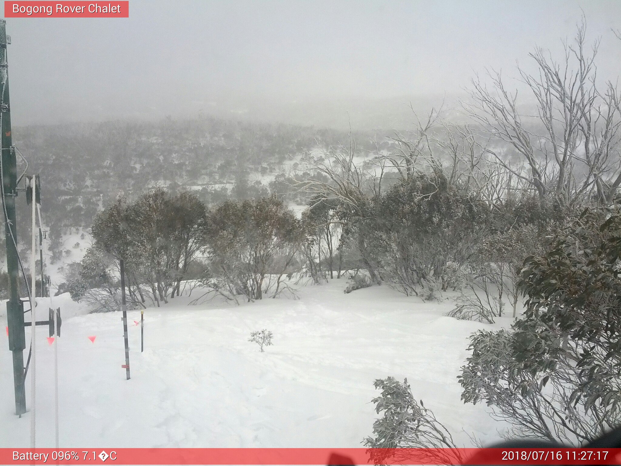 Bogong Web Cam 11:27am Monday 16th of July 2018