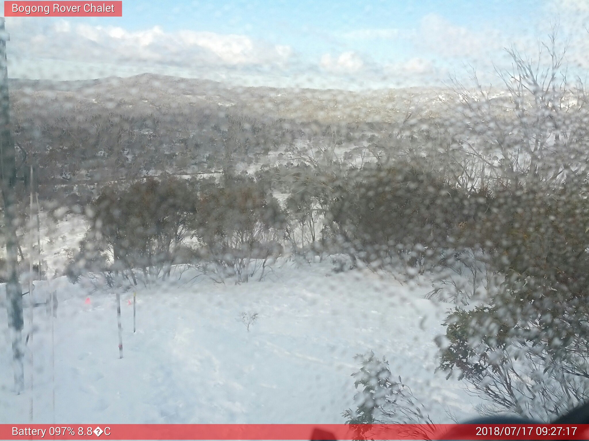 Bogong Web Cam 9:27am Tuesday 17th of July 2018