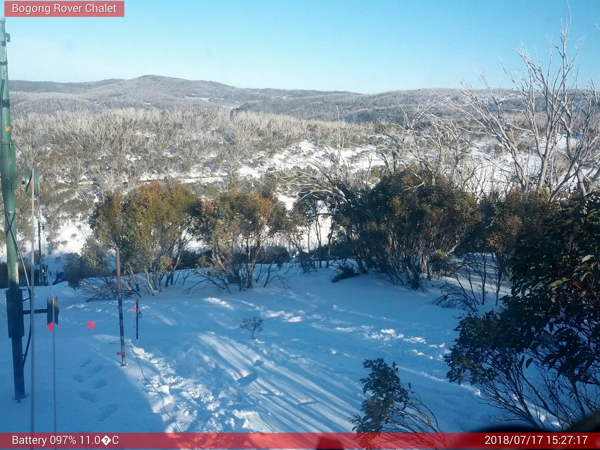 Bogong Web Cam 3:27pm Tuesday 17th of July 2018