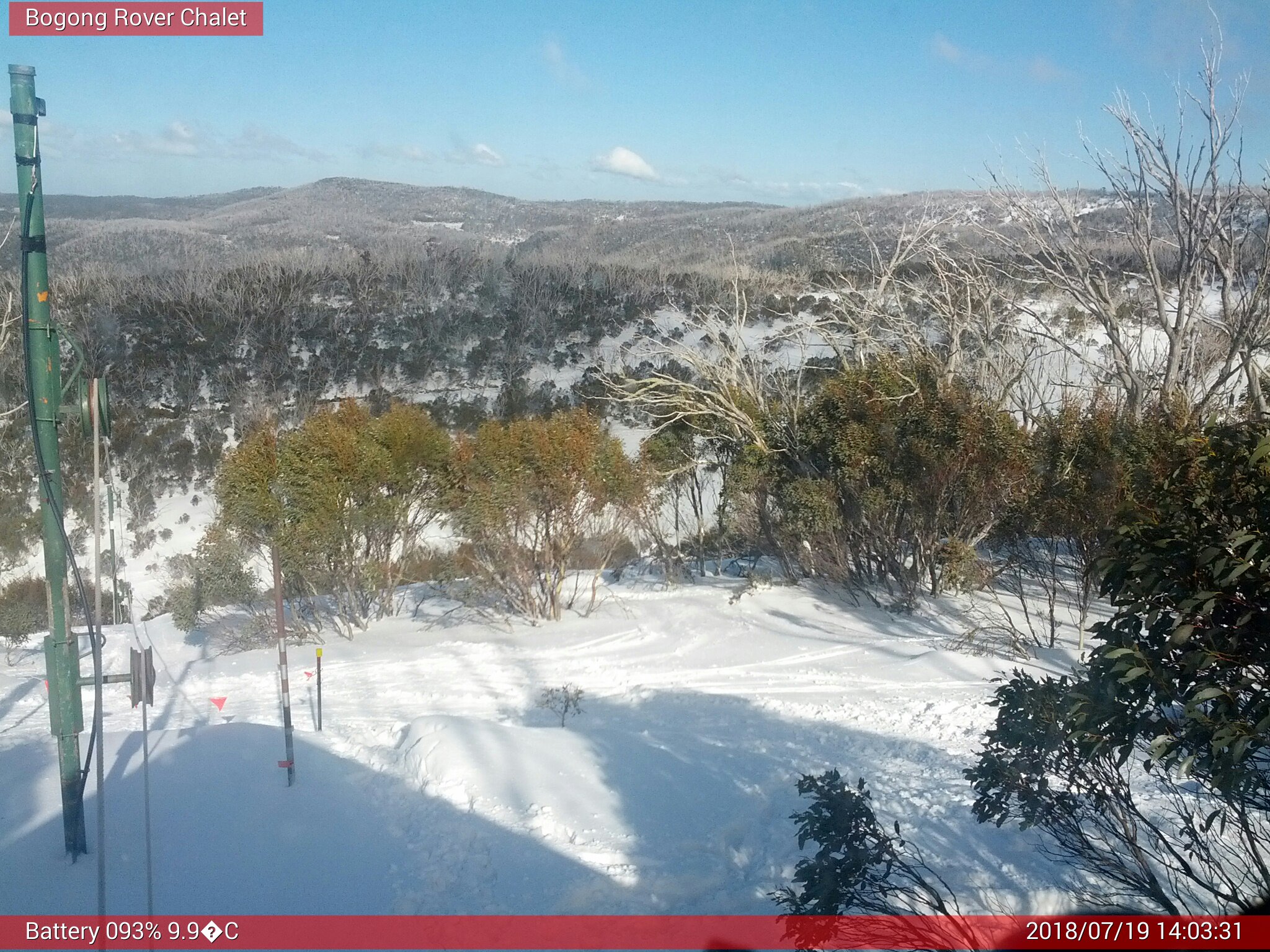 Bogong Web Cam 2:03pm Thursday 19th of July 2018