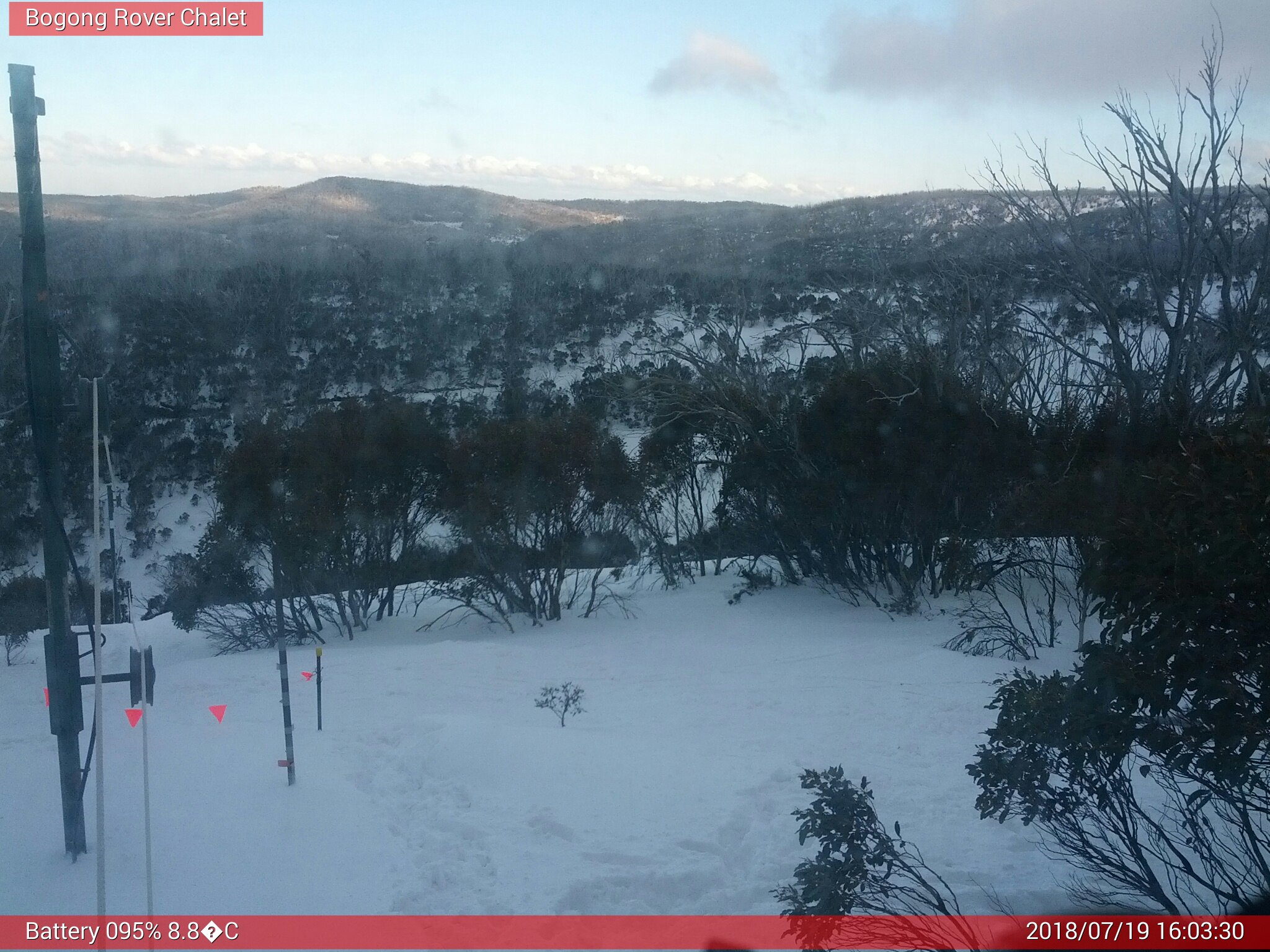 Bogong Web Cam 4:03pm Thursday 19th of July 2018