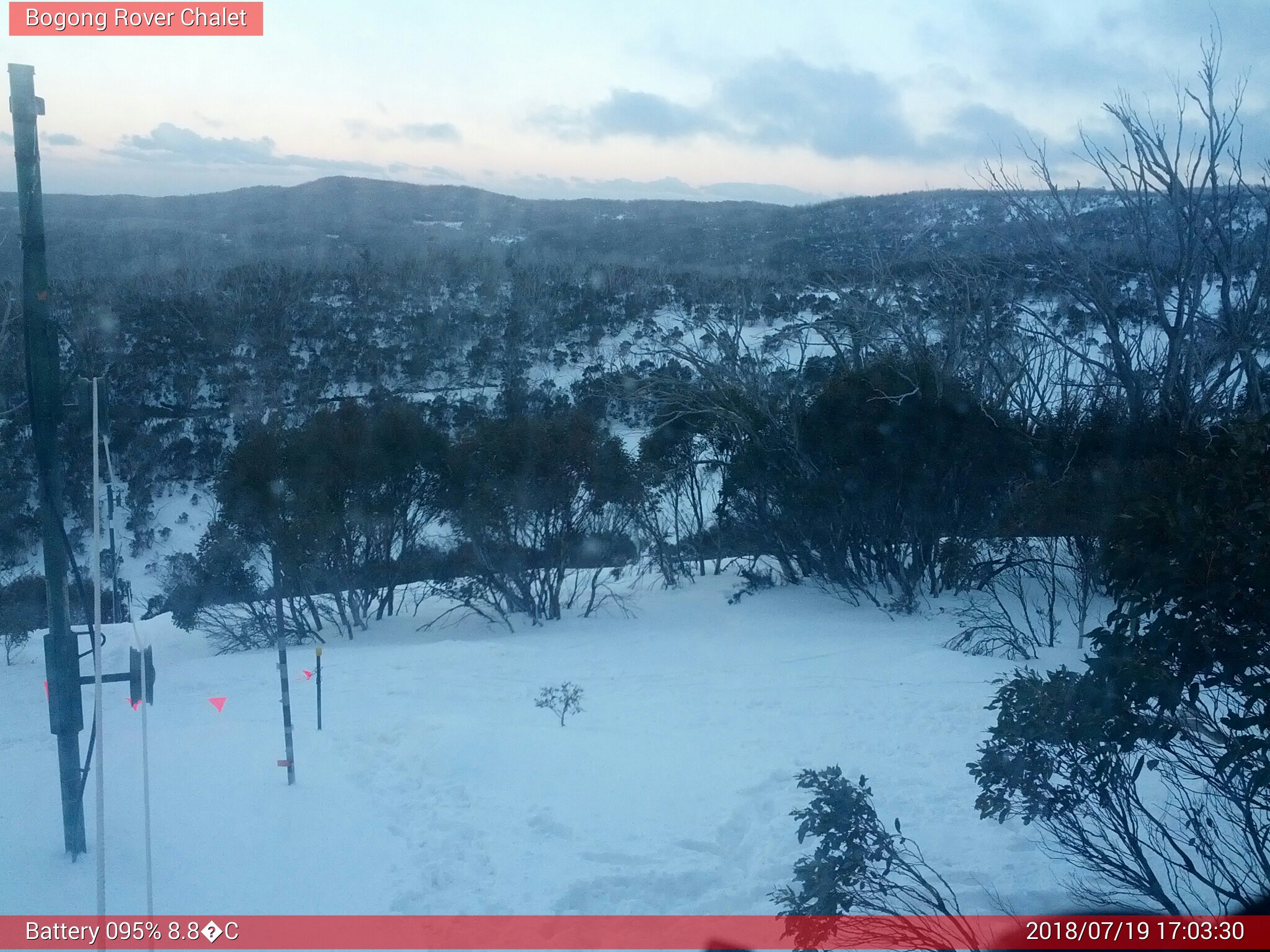 Bogong Web Cam 5:03pm Thursday 19th of July 2018