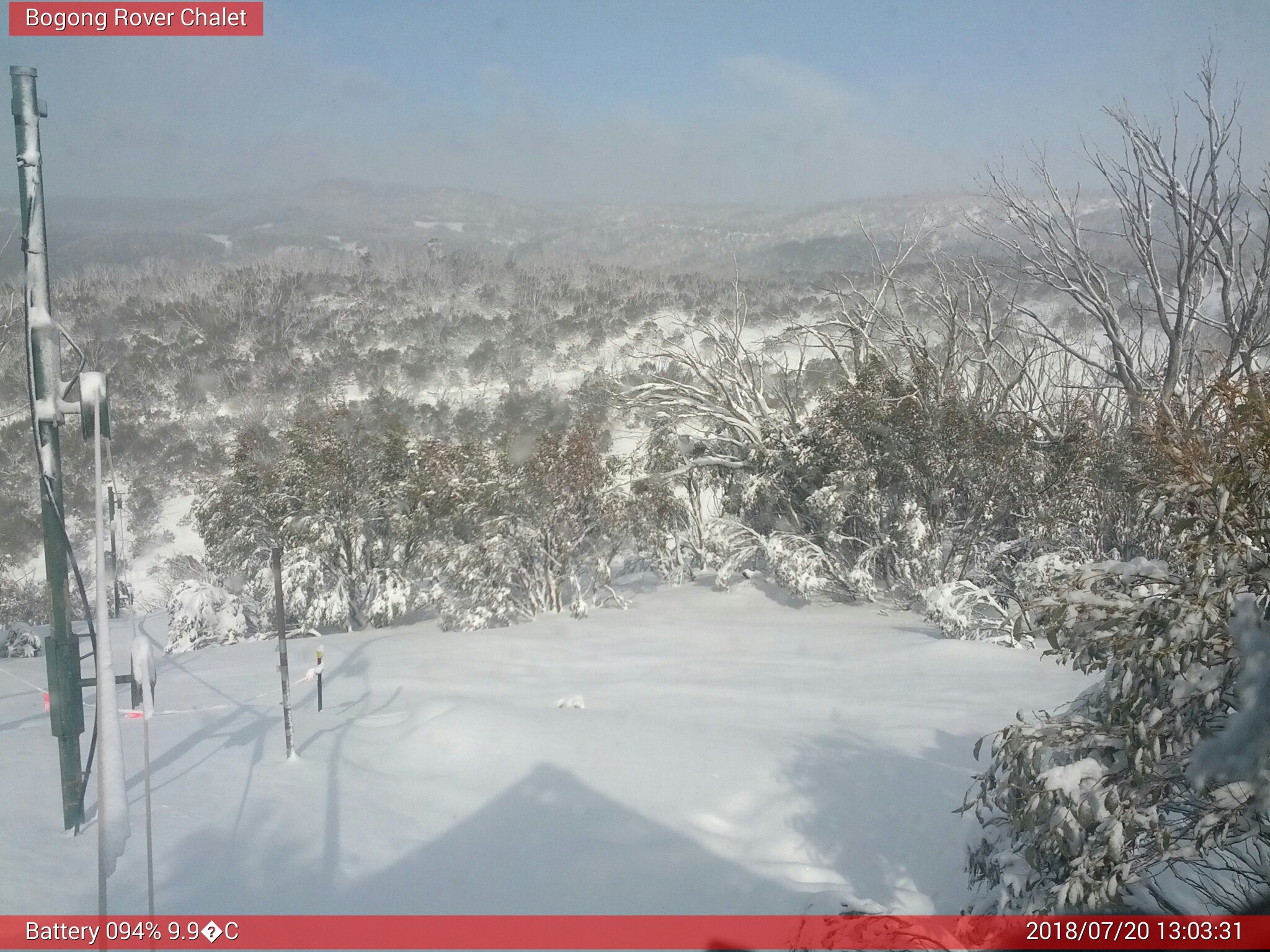 Bogong Web Cam 1:03pm Friday 20th of July 2018