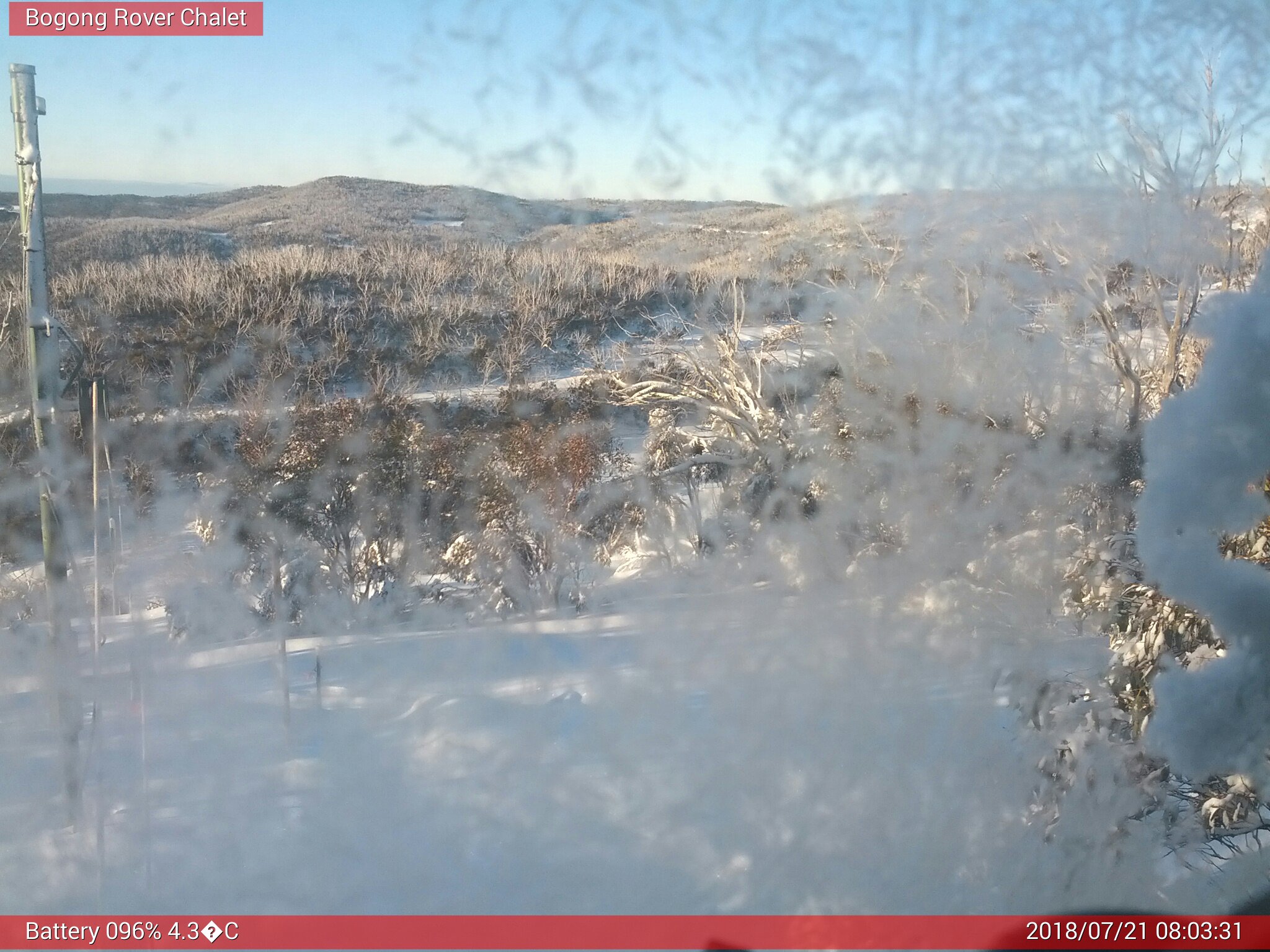 Bogong Web Cam 8:03am Saturday 21st of July 2018