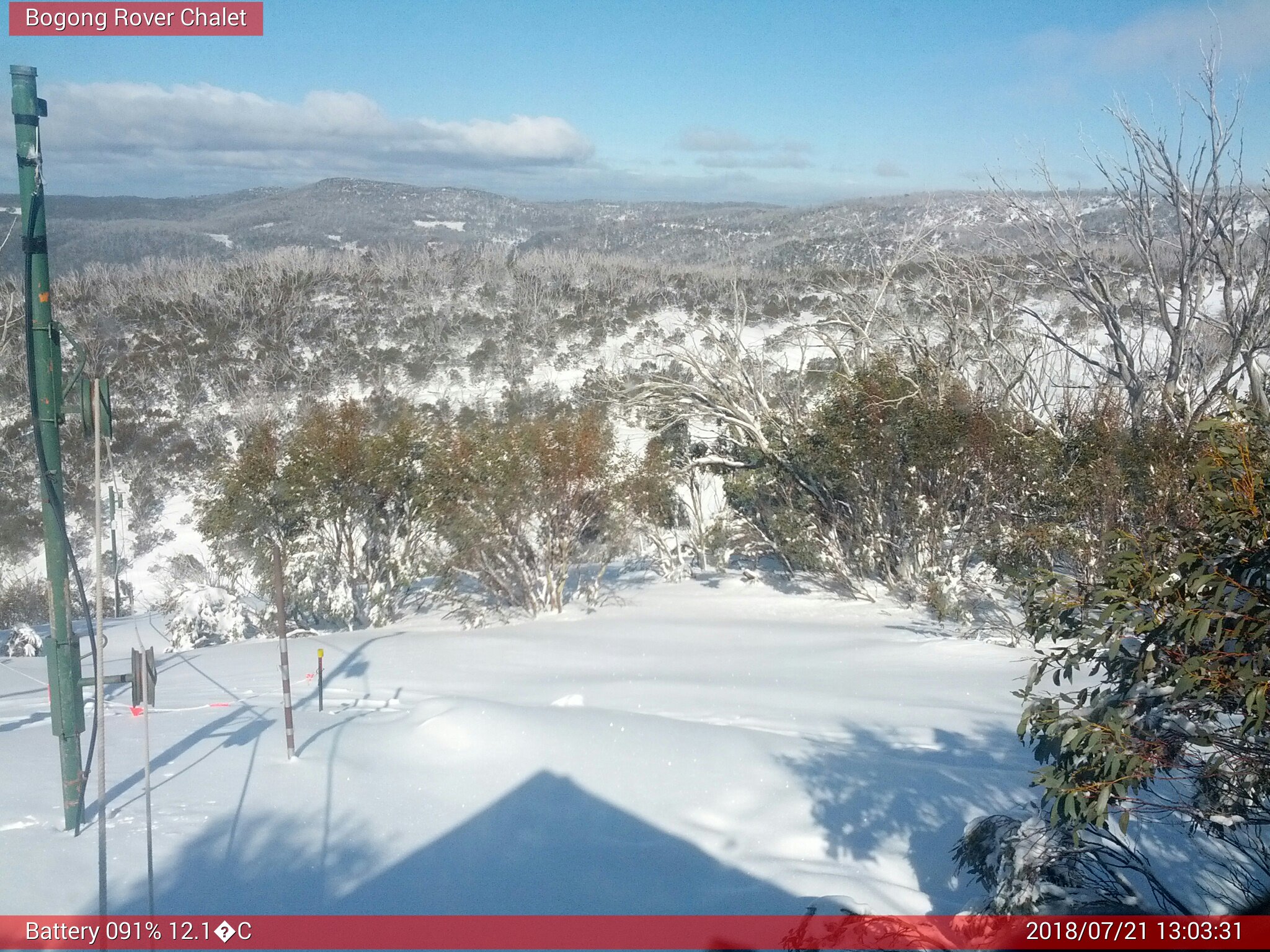 Bogong Web Cam 1:03pm Saturday 21st of July 2018