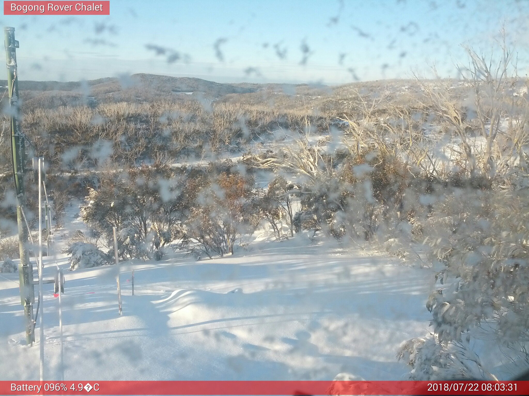 Bogong Web Cam 8:03am Sunday 22nd of July 2018