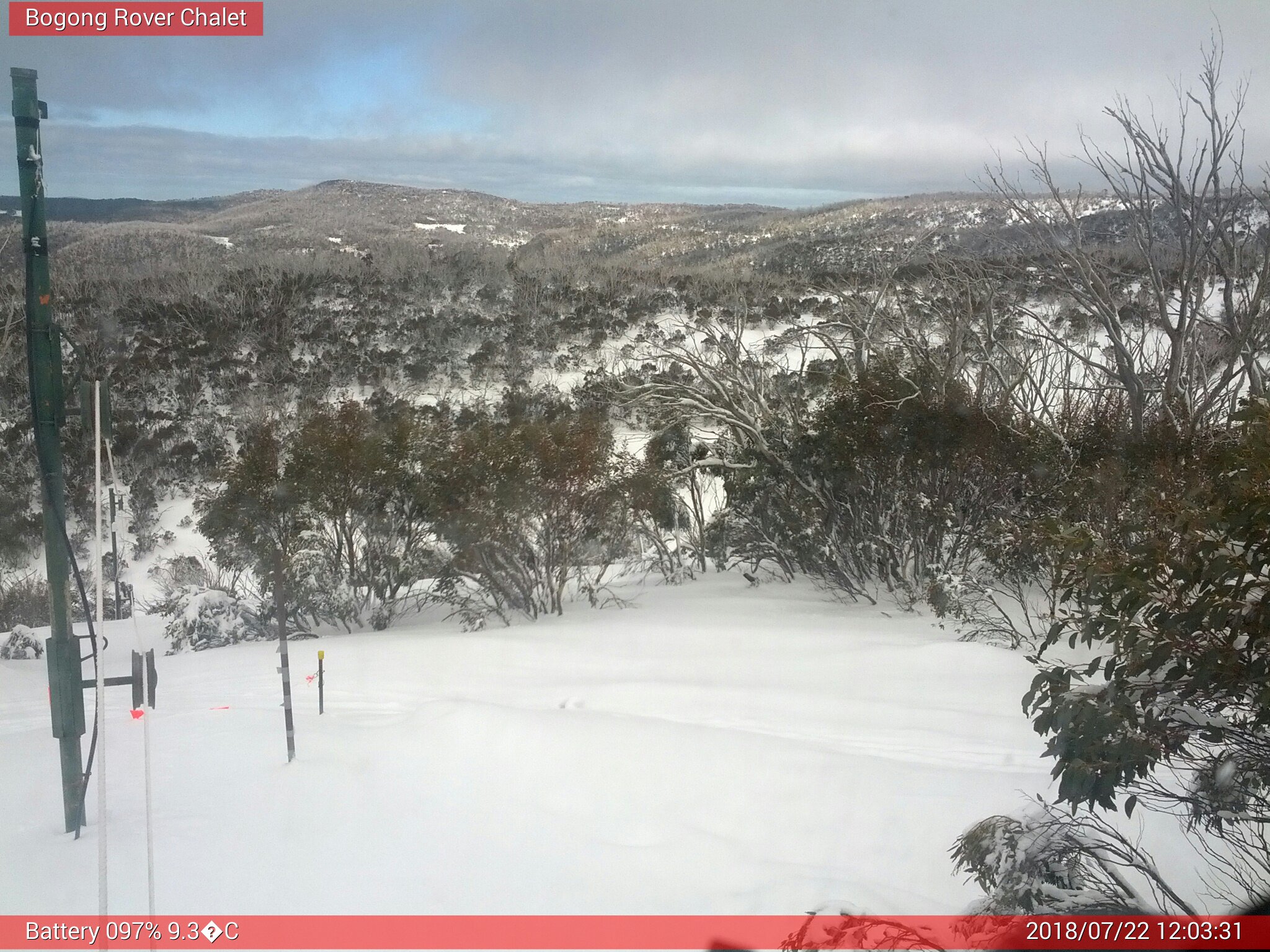 Bogong Web Cam 12:03pm Sunday 22nd of July 2018