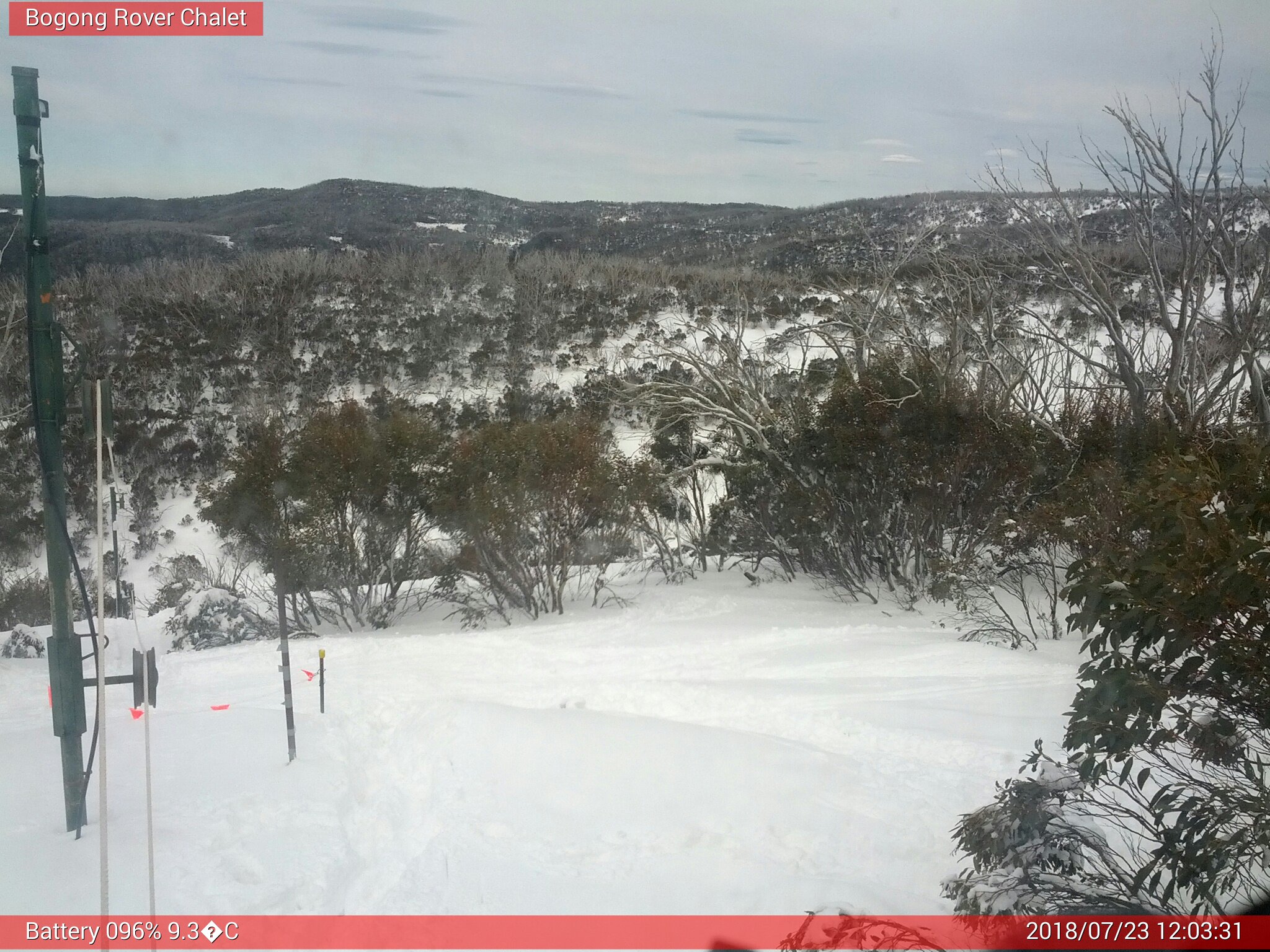 Bogong Web Cam 12:03pm Monday 23rd of July 2018