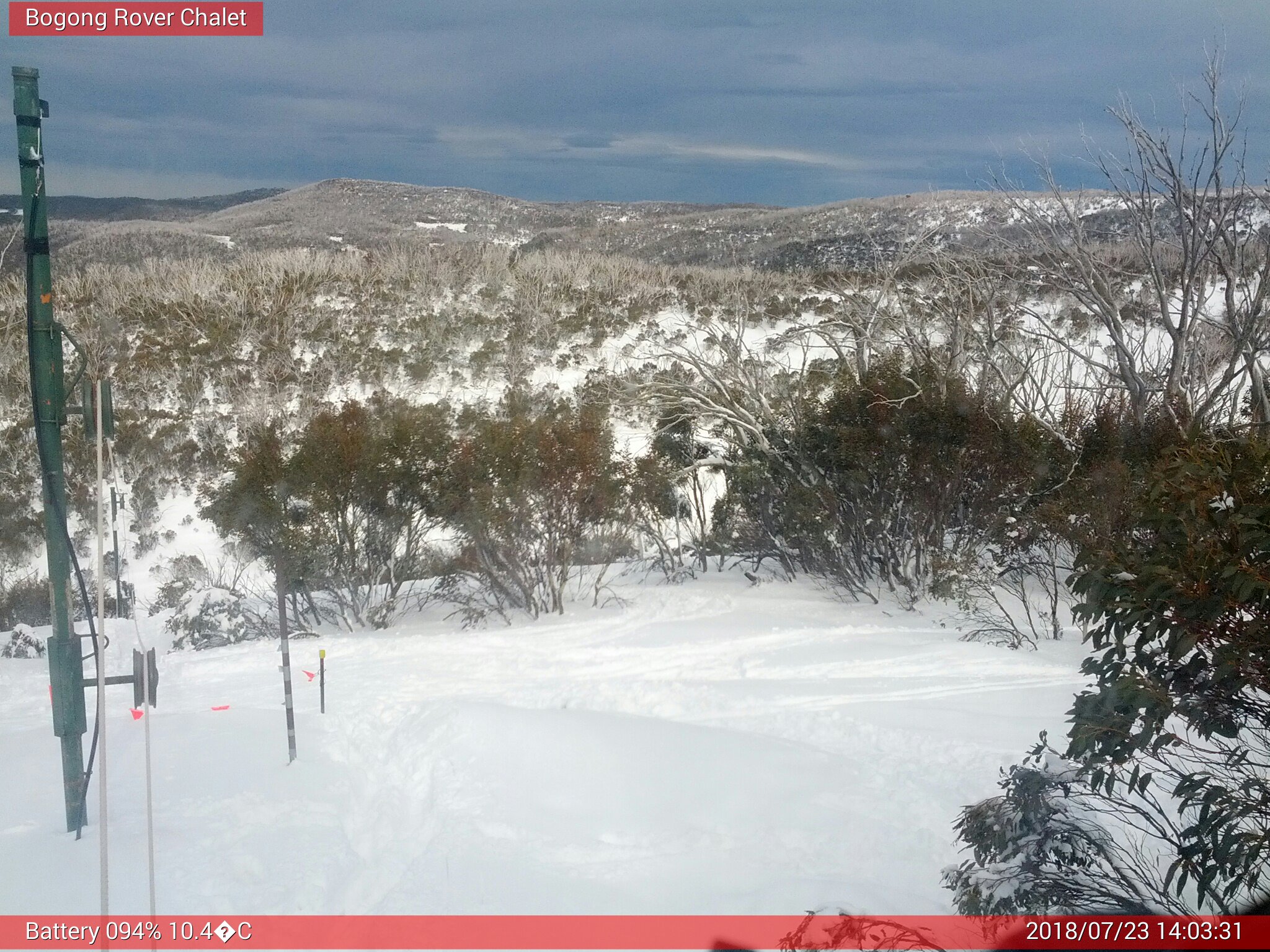 Bogong Web Cam 2:03pm Monday 23rd of July 2018