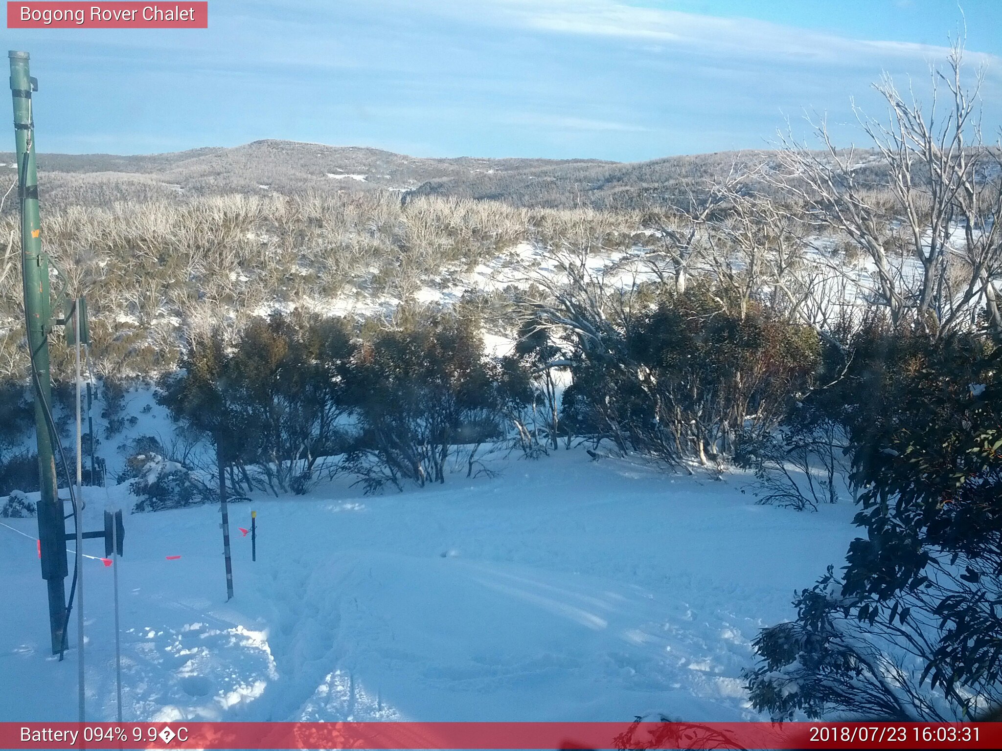 Bogong Web Cam 4:03pm Monday 23rd of July 2018