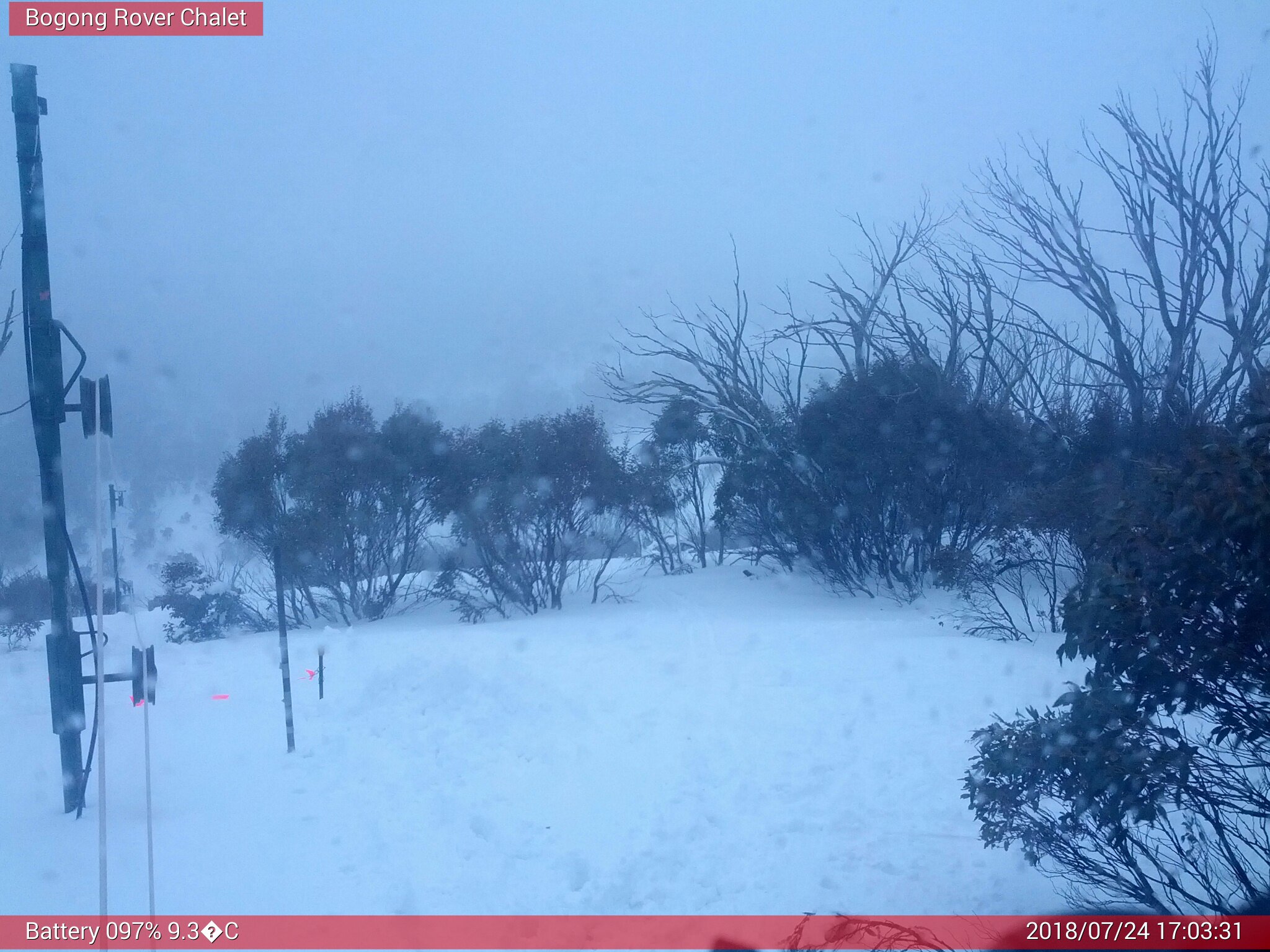 Bogong Web Cam 5:03pm Tuesday 24th of July 2018